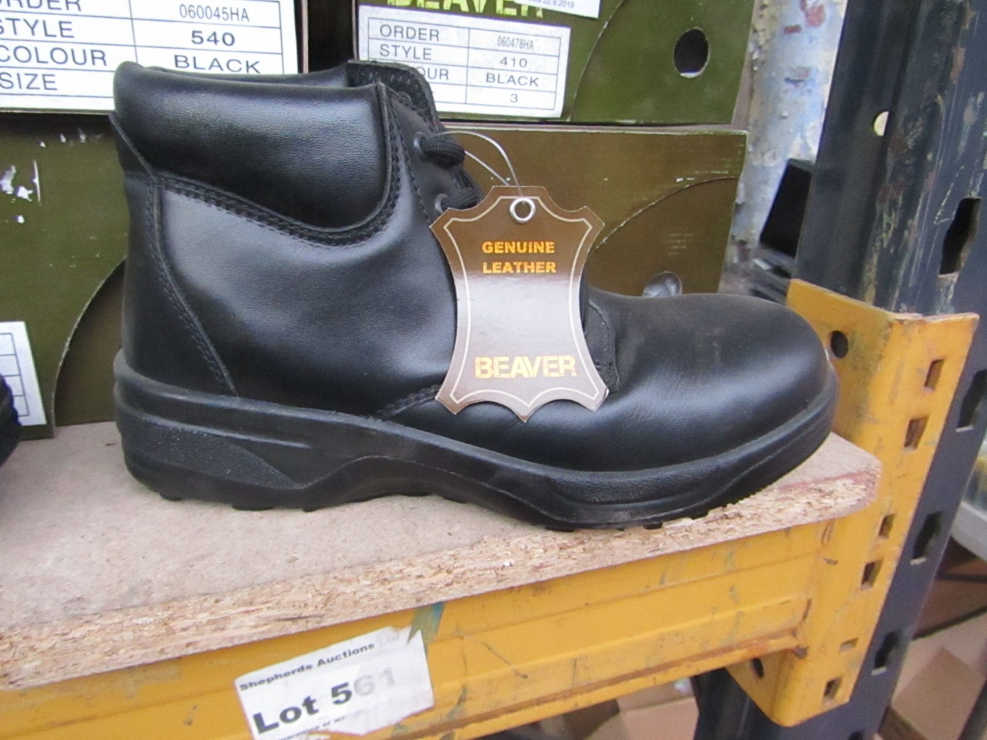 Beaver genuine Leather Safety Boot Size3. new and Boxed