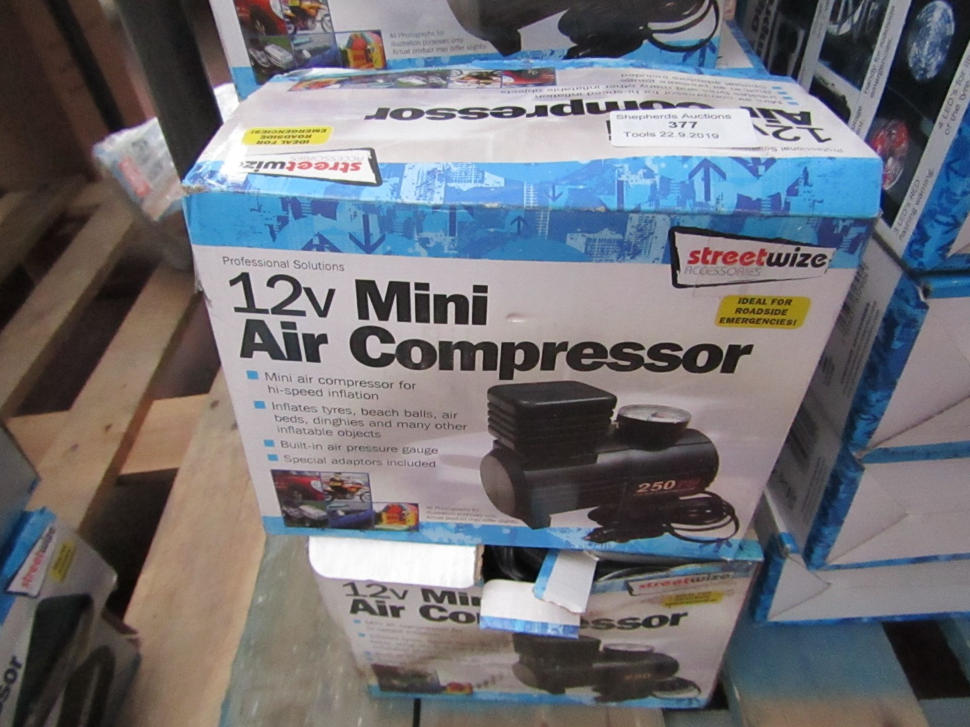 5x Streetwise 12V Air compressors, boxed and unchecked