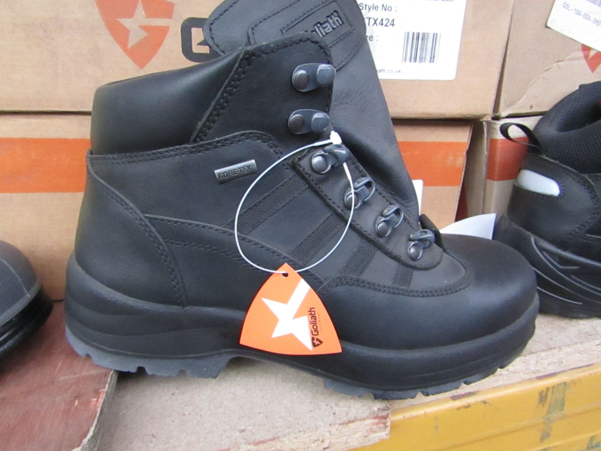 Goliath Safety Boot. Size 6. New and Boxed