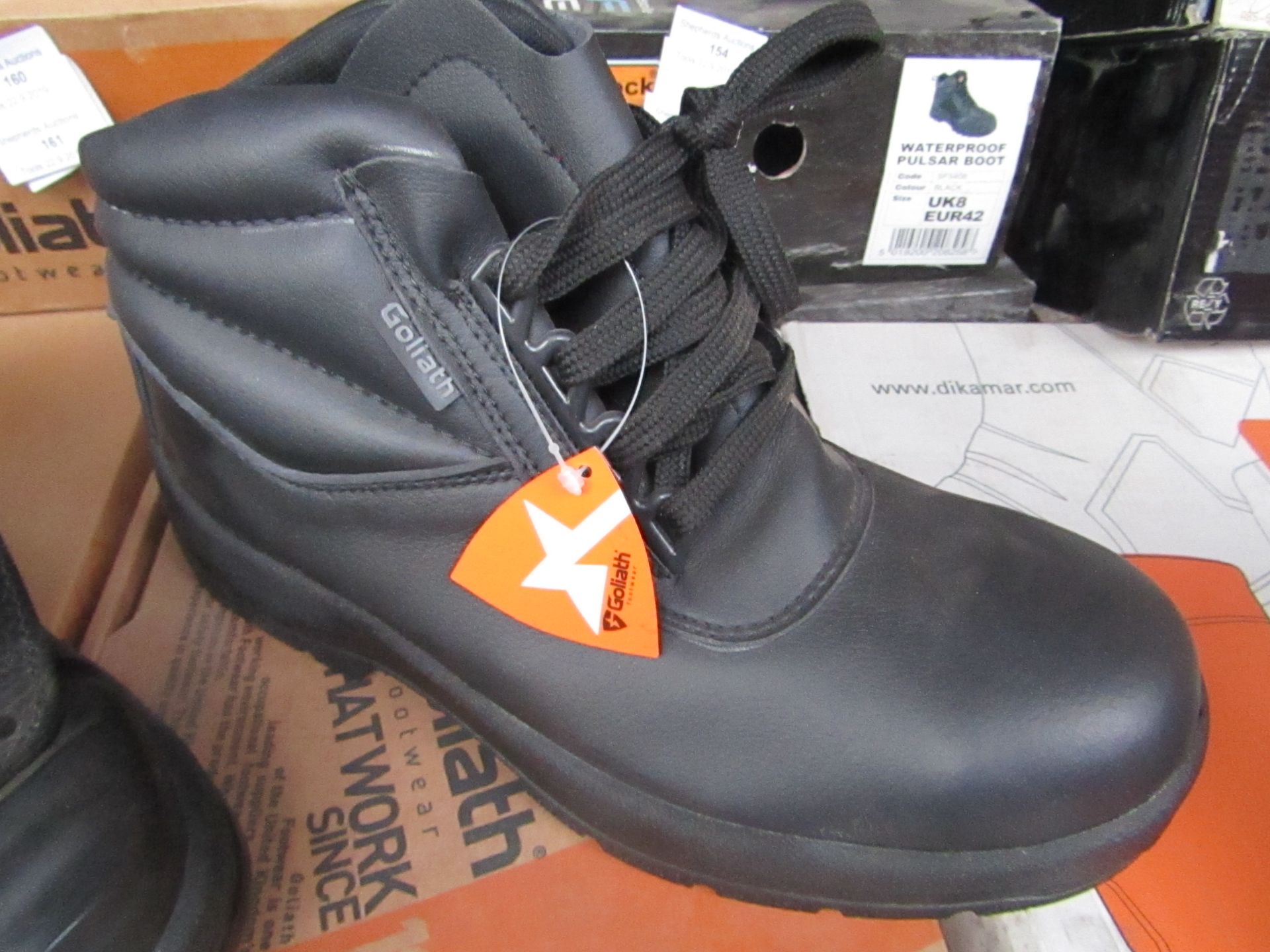 Goliath Safety Boot. Size 7. New and Boxed