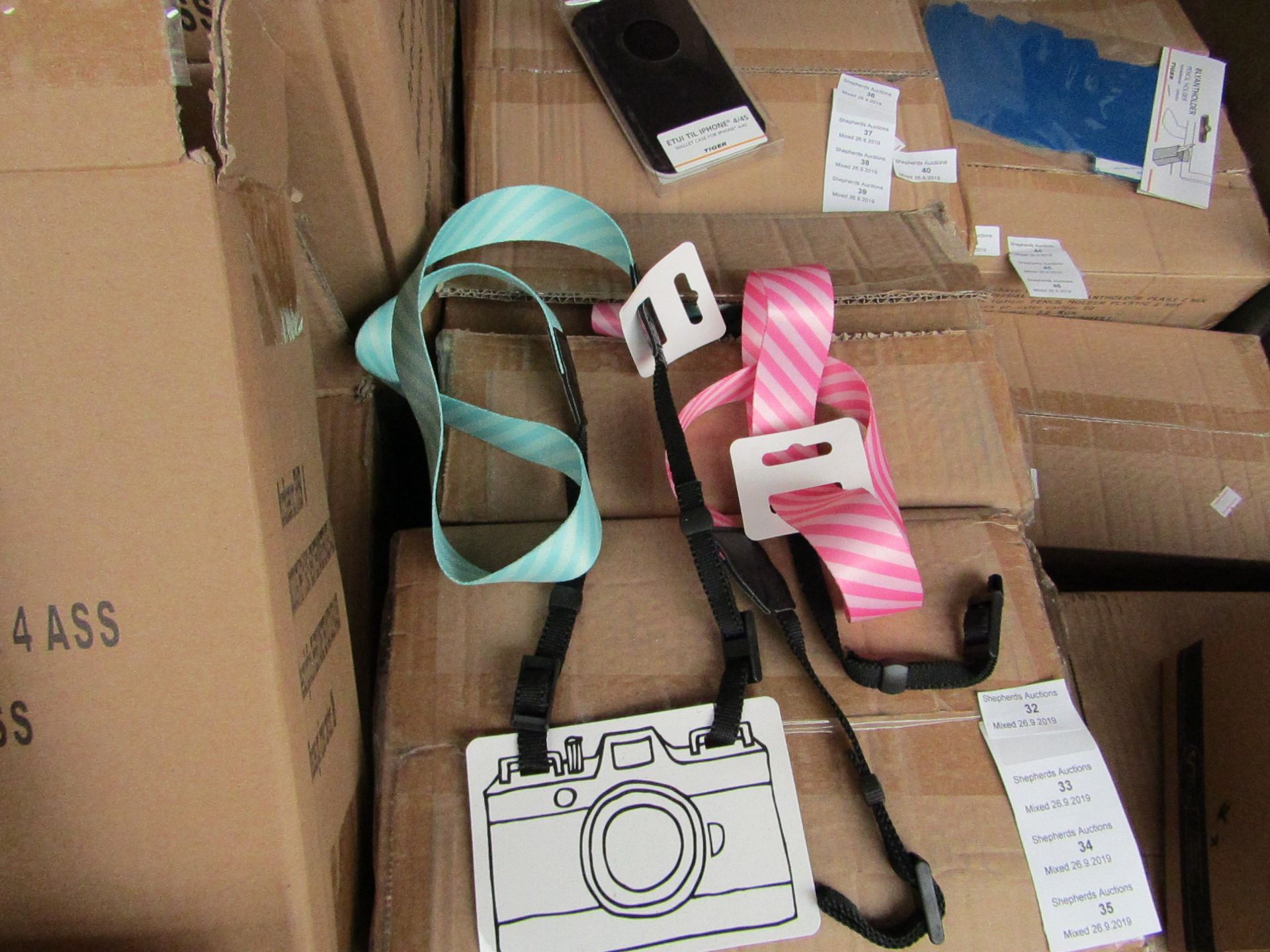 36x Straps for cameras, all new and boxed.