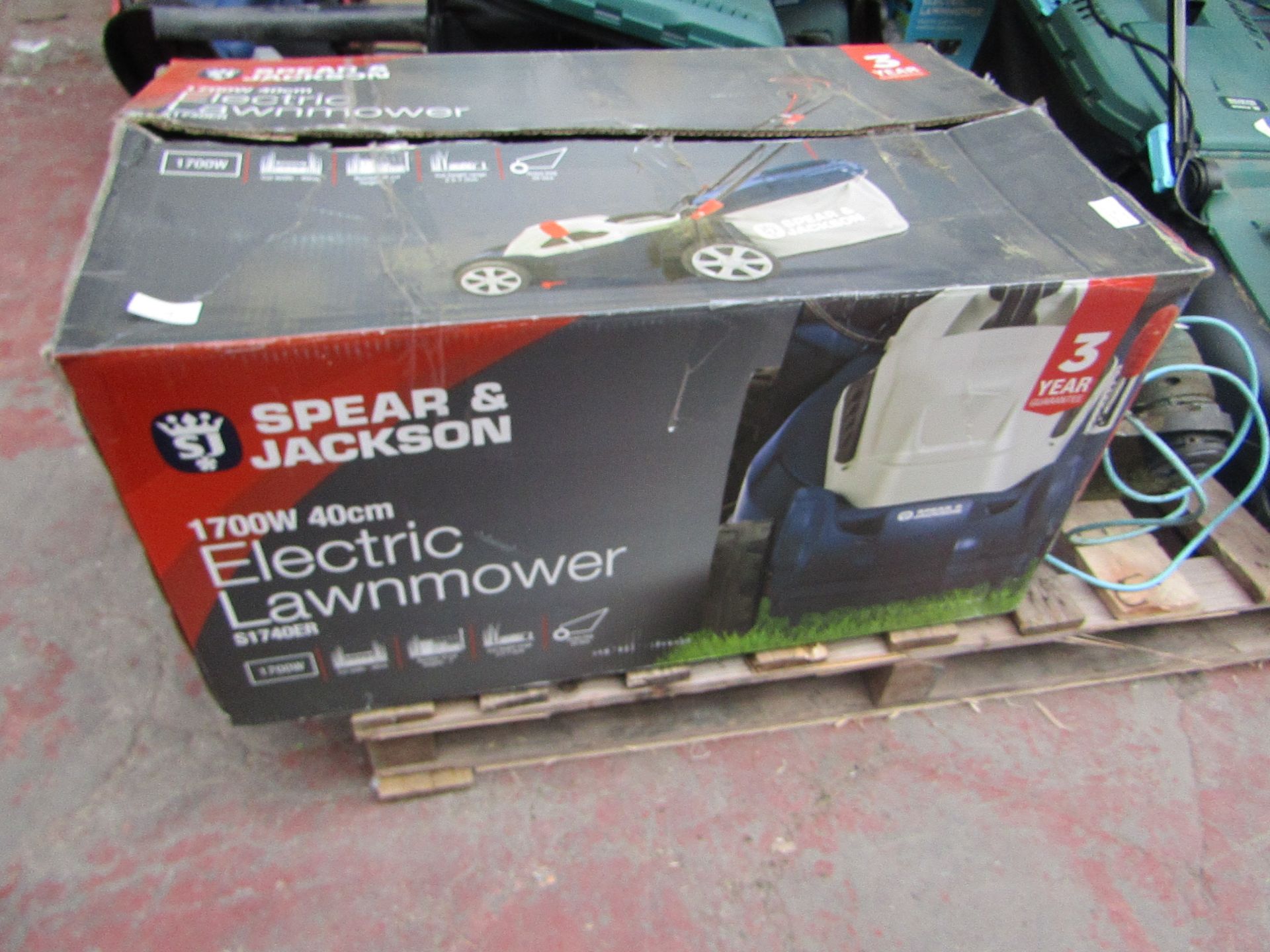 Spear and Jackson 1700w Lawn Mower, tested working and boxed