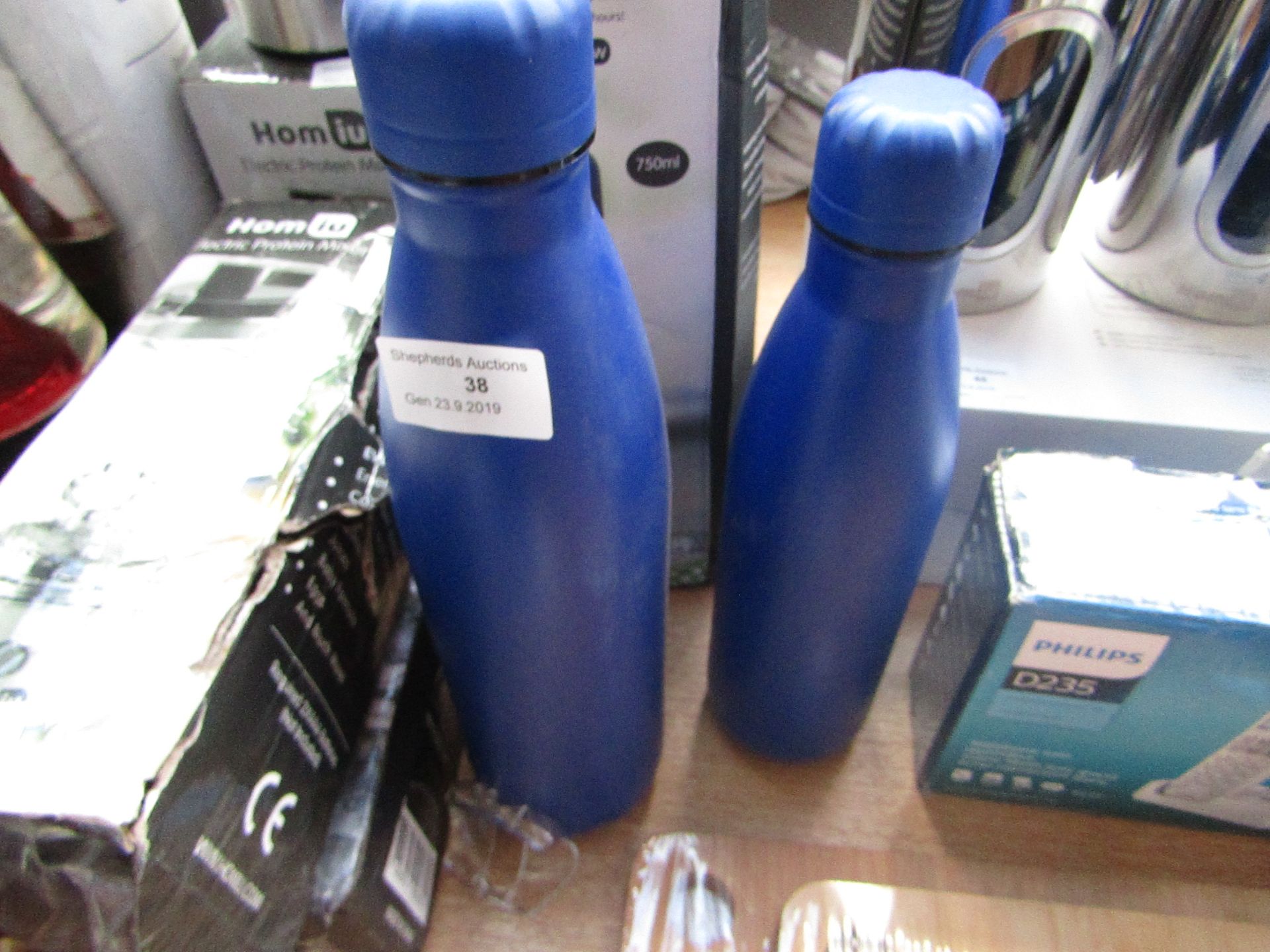 2 x Blue Hot and Cold Beverage Bottles, 1 x 750ml 1 x 1ltr both unused.