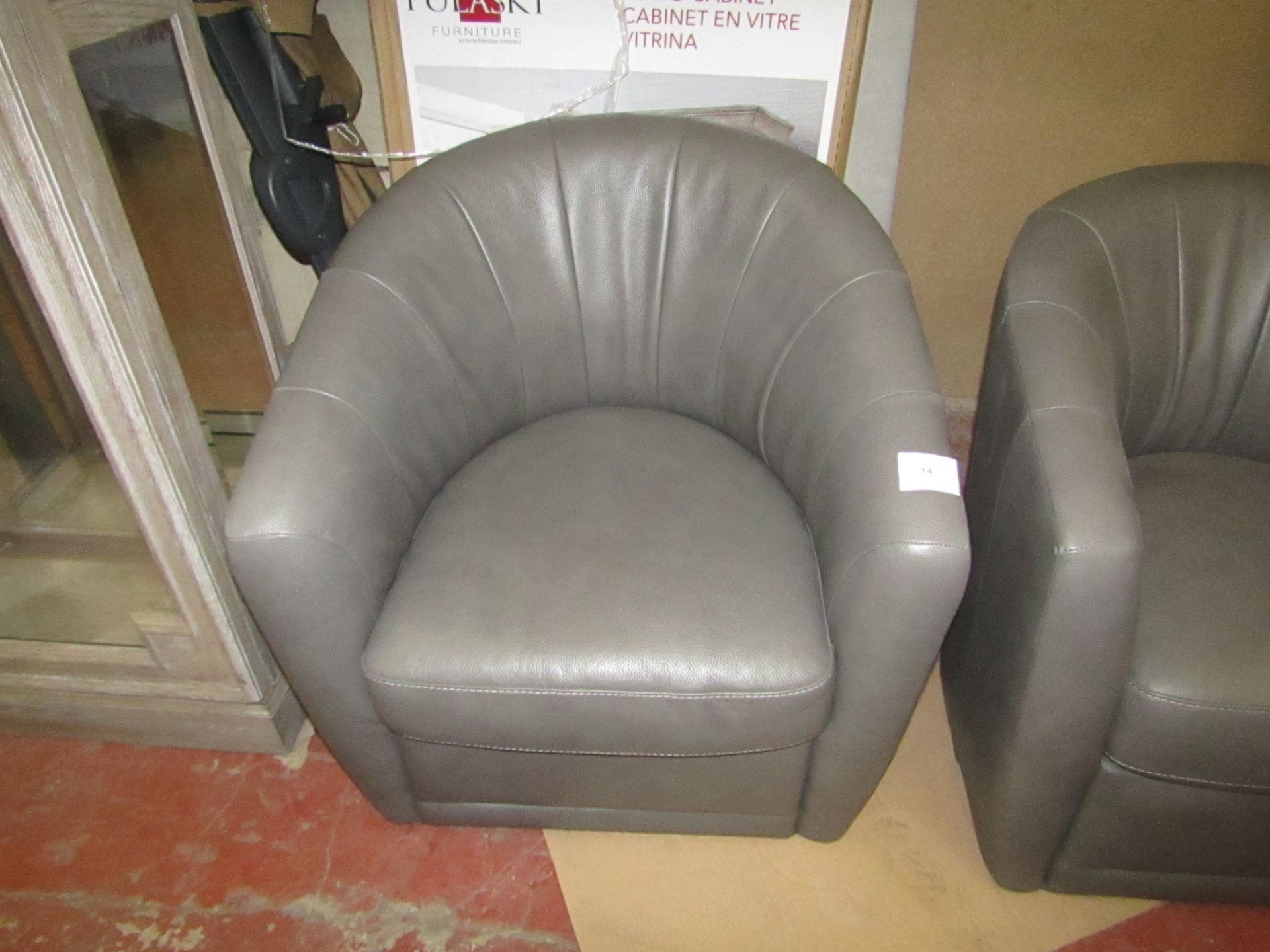 Natuzzi Grey Leather Accent Chair RRP £349.99, faulty swivel base, with box