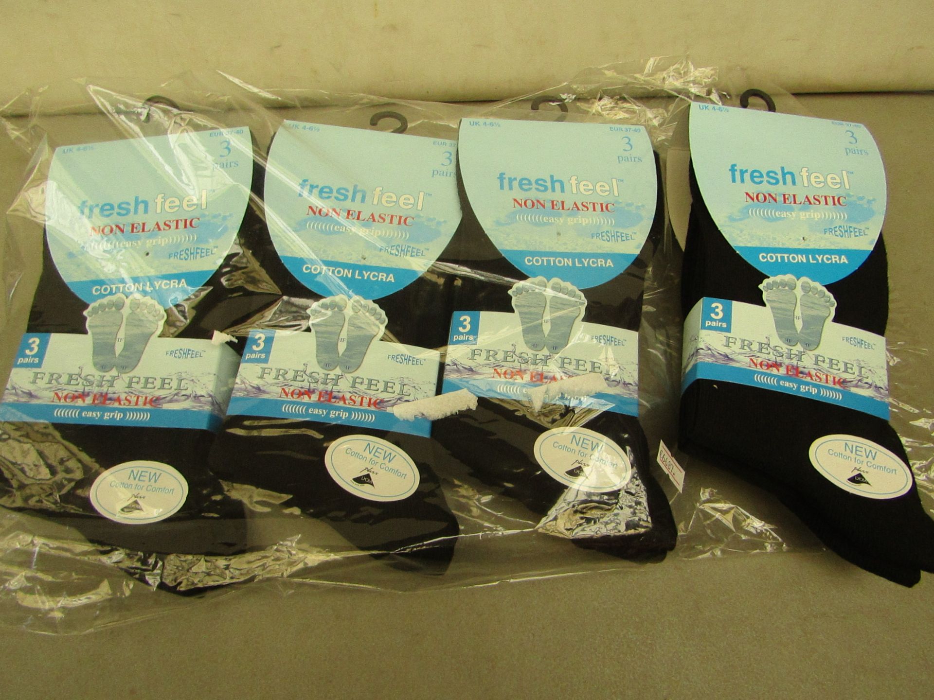 12 x pairs of Fresh Feel Non Elastic Black Cotton Rich with Lycra for Comfort Socks size 6-11