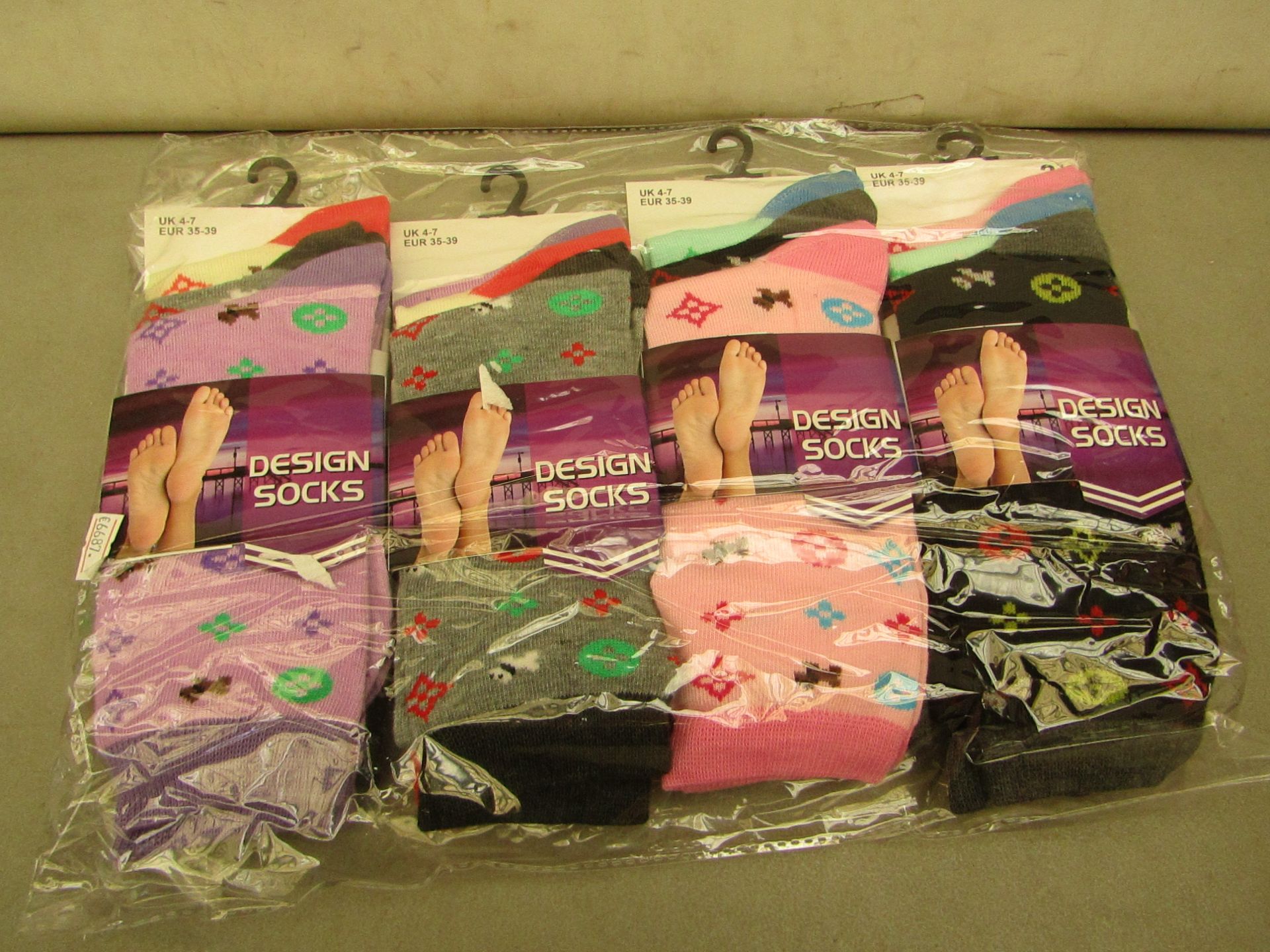 12 x pairs of Design Ladies Patterned Socks size 4-7 new & packaged