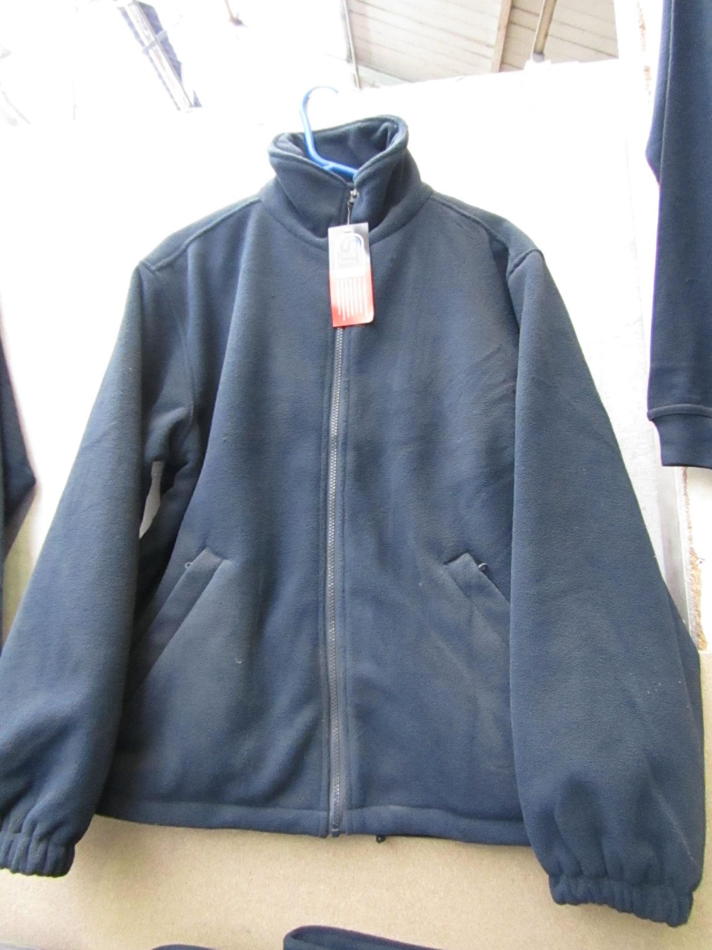 Super Touch Workwear Fleece Size S. New with tags