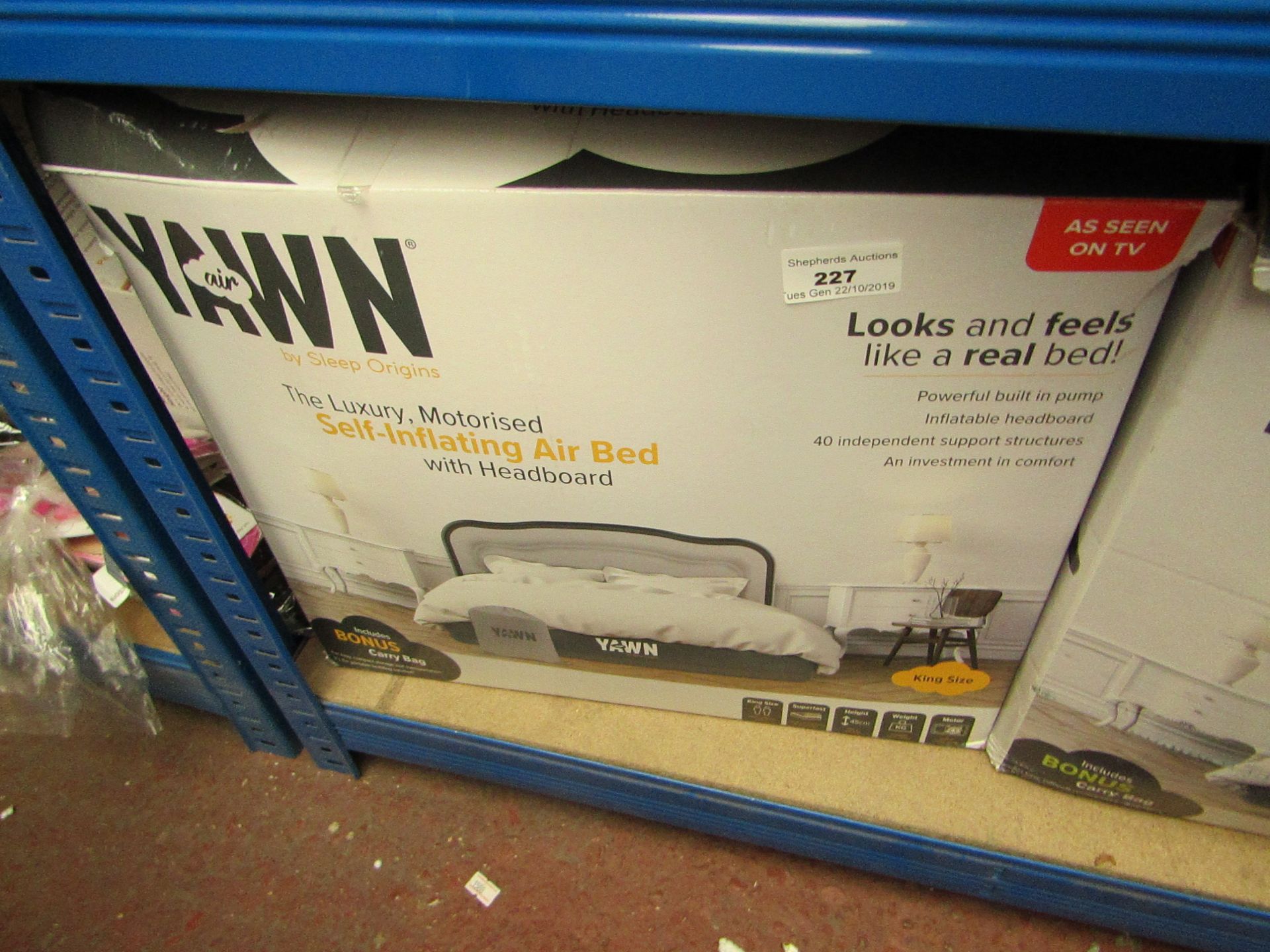 Yawn kingsize Air bed with built in Pump, boxed (box may be damaged), item is unchecked, RRP £69.