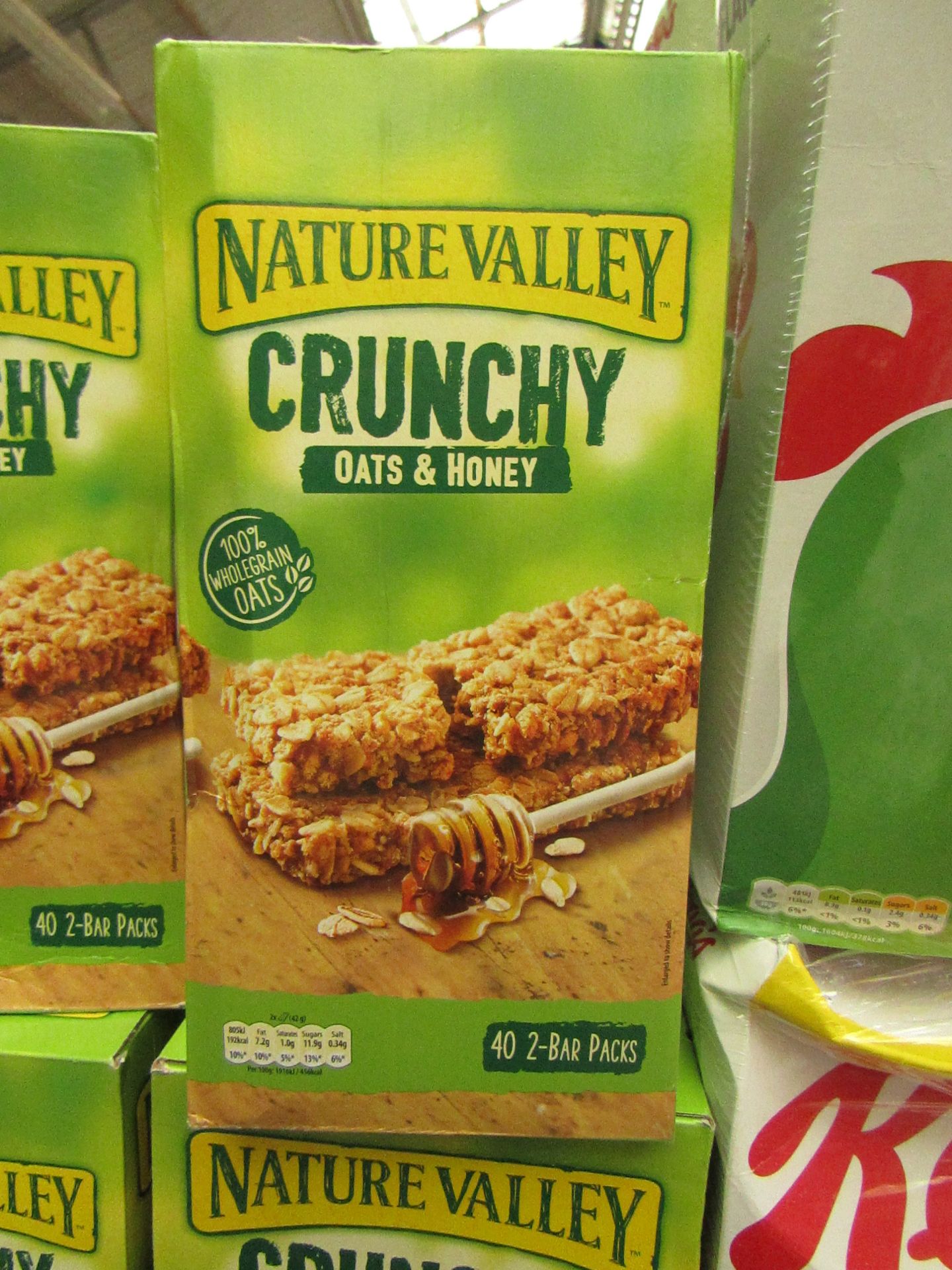 Box of 40 x 2Bar Packs of Nature Valley Crunchy Oats & Honey.BB 02/06/20