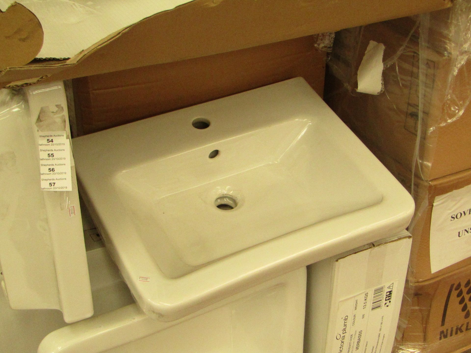 Victoria Plumb 550mm 1TH basin, new and boxed.