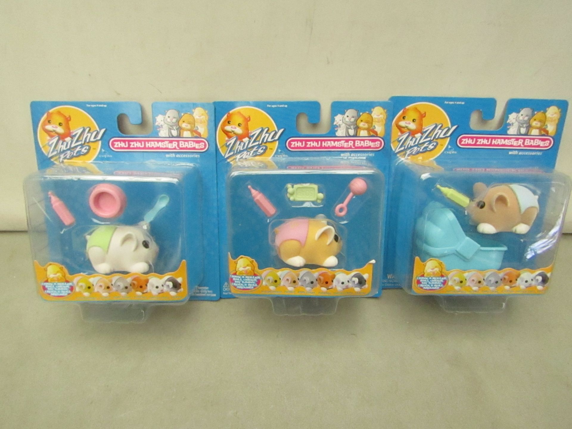 8 x Zhu Zhu Hamster Babies with accessories.New & Packaged.Ideal Stocking Fillers