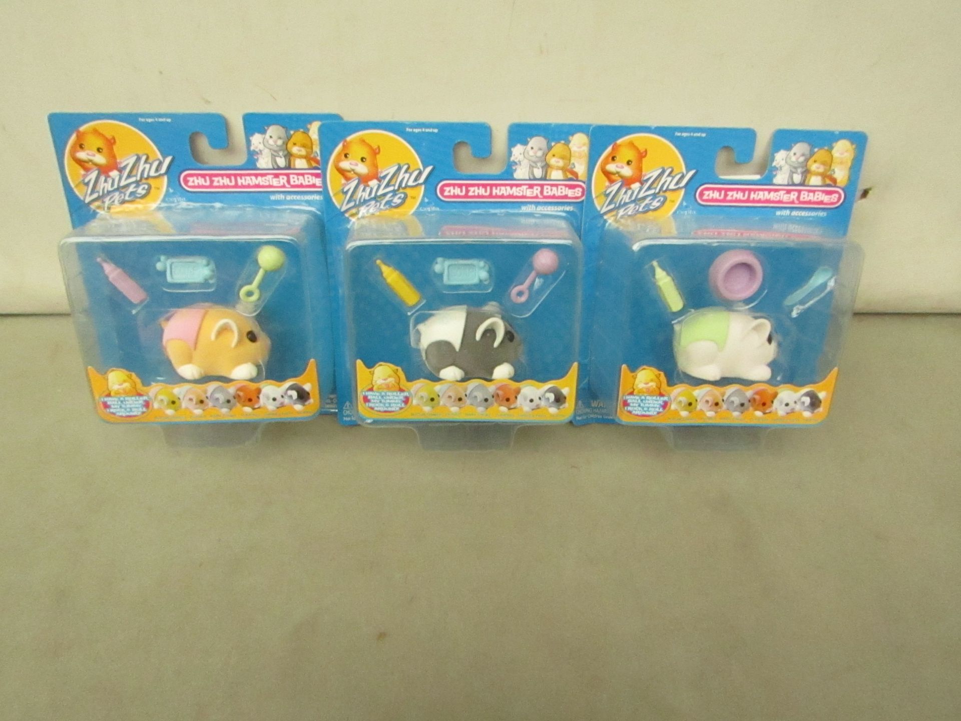 8 x Zhu Zhu Hamster Babies with accessories.New & Packaged.Ideal Stocking Fillers