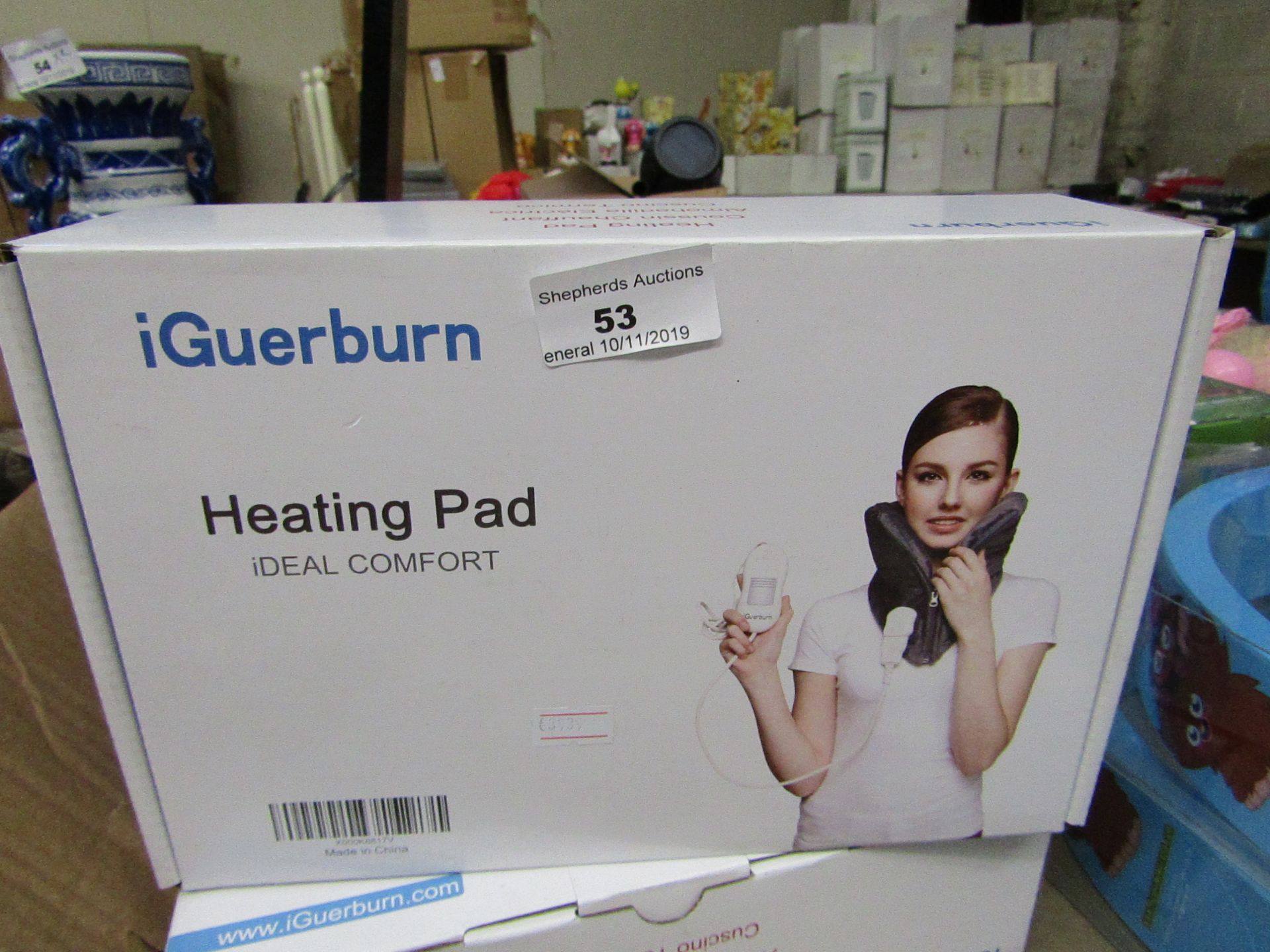 Iguerburn Heating pad To Go around your neck.Boxed