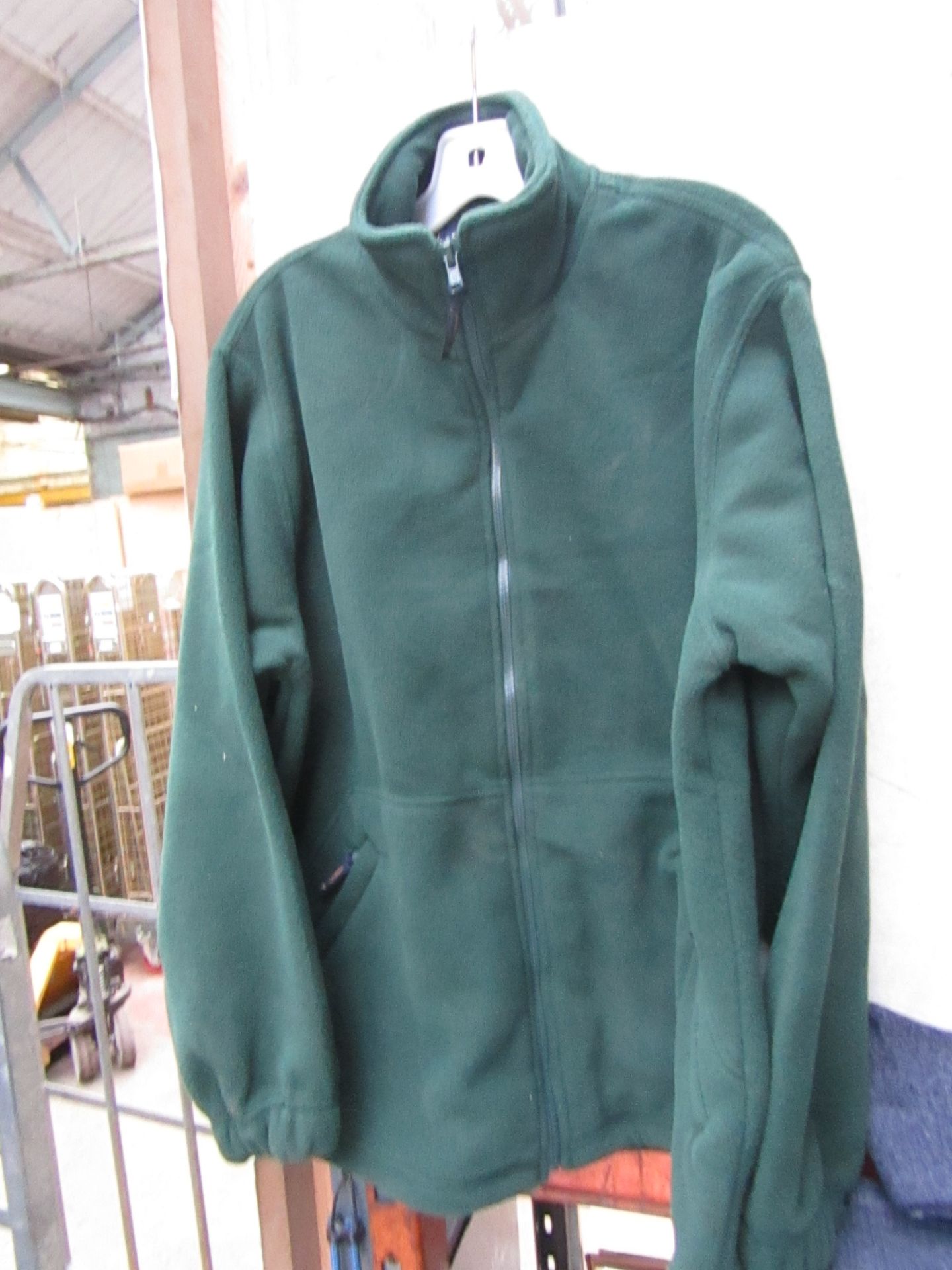 Uneek Premium Green Fleece jacket, new, size Medium