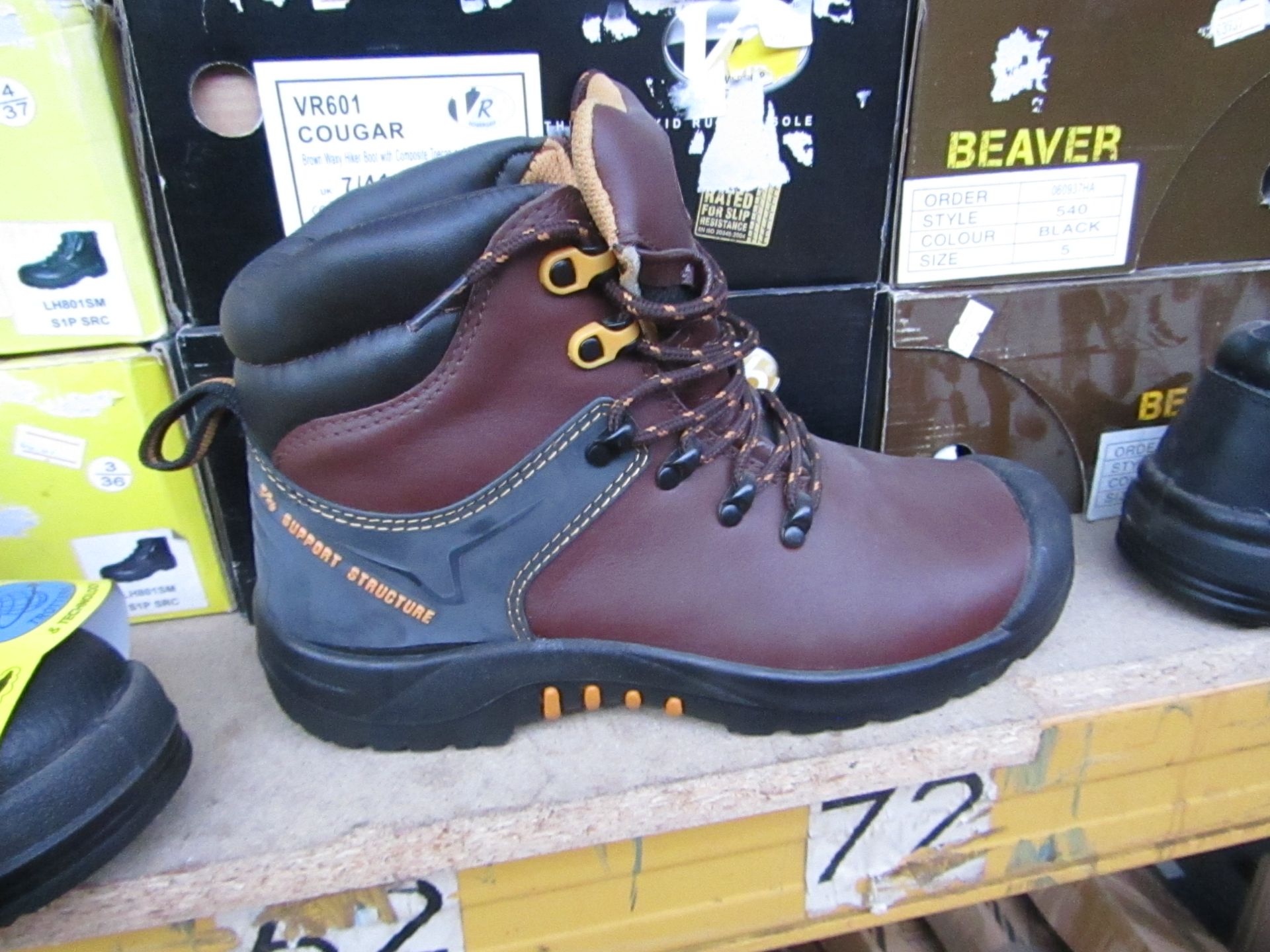 VR6 Powergrip Safety Boots. Size 7. New and Boxed