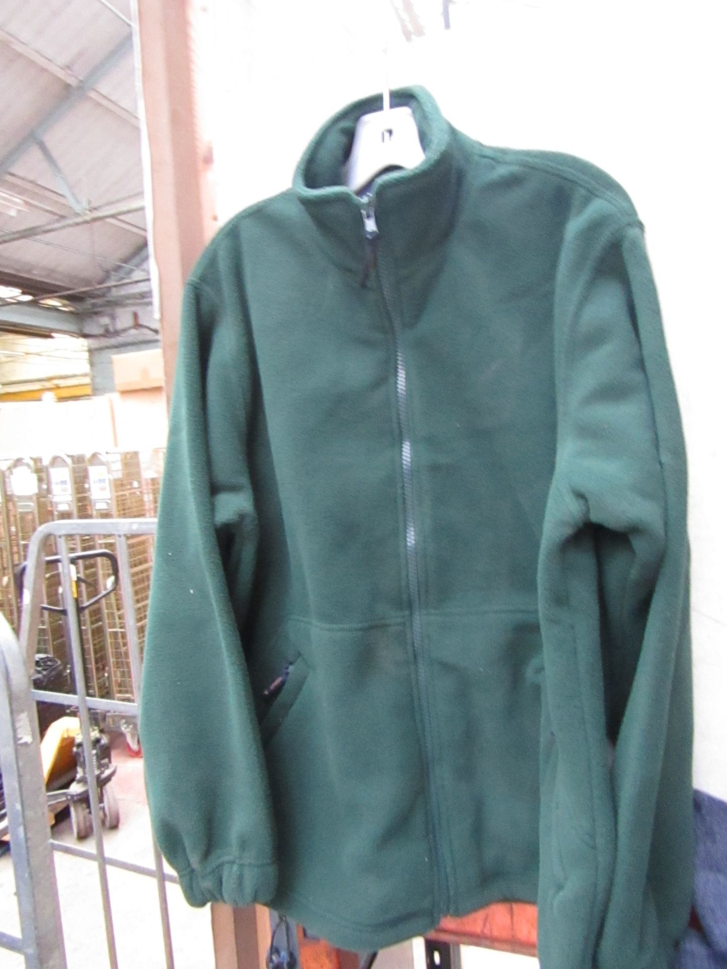 Uneek Premium Green Fleece jacket, new, size Medium