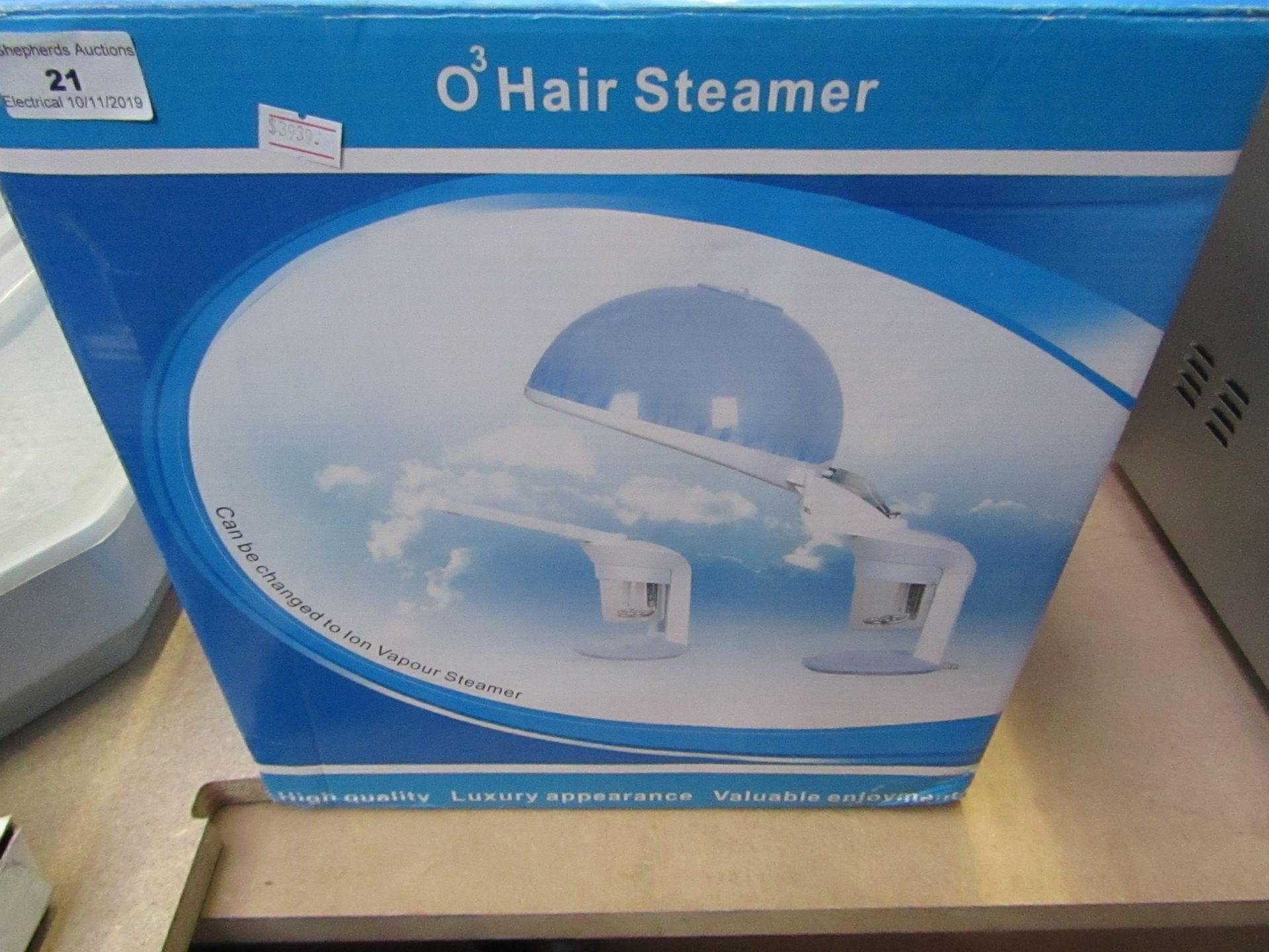 Facial beauty - Luxury hair steamer, unchecked and boxed.