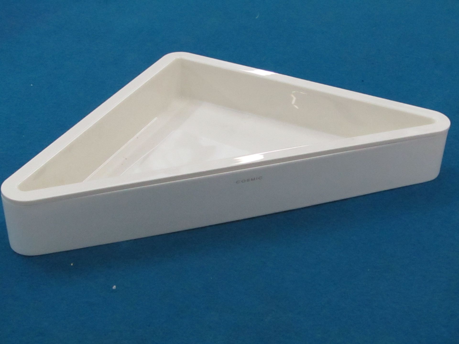 Cosmic BWC Glossy white corner basket with white lining, new and boxed
