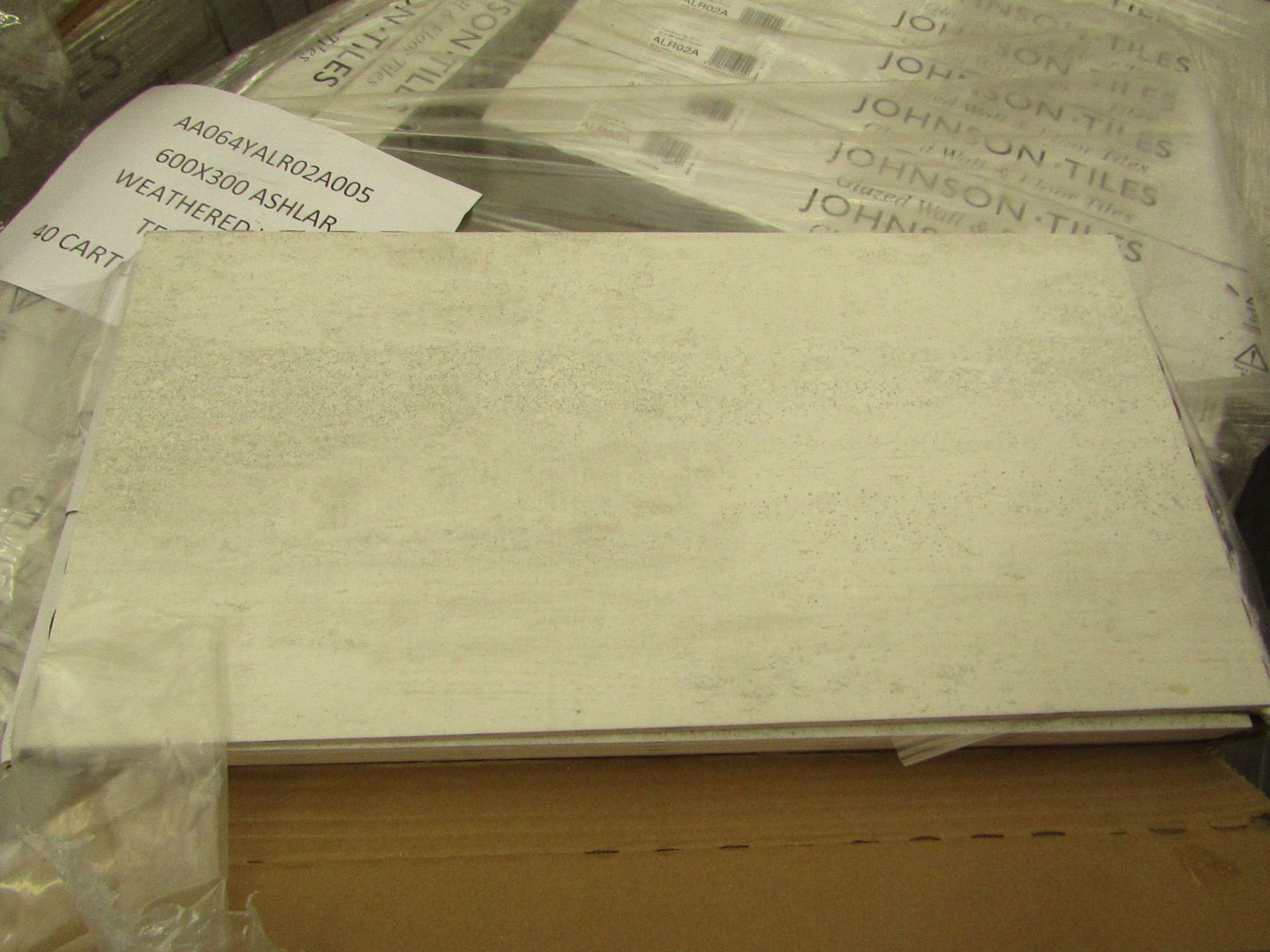 10x Packs of 5 Ashlar White 300x600 wall and Floor Tiles By Johnsons, New, the RRP per pack is 34.99