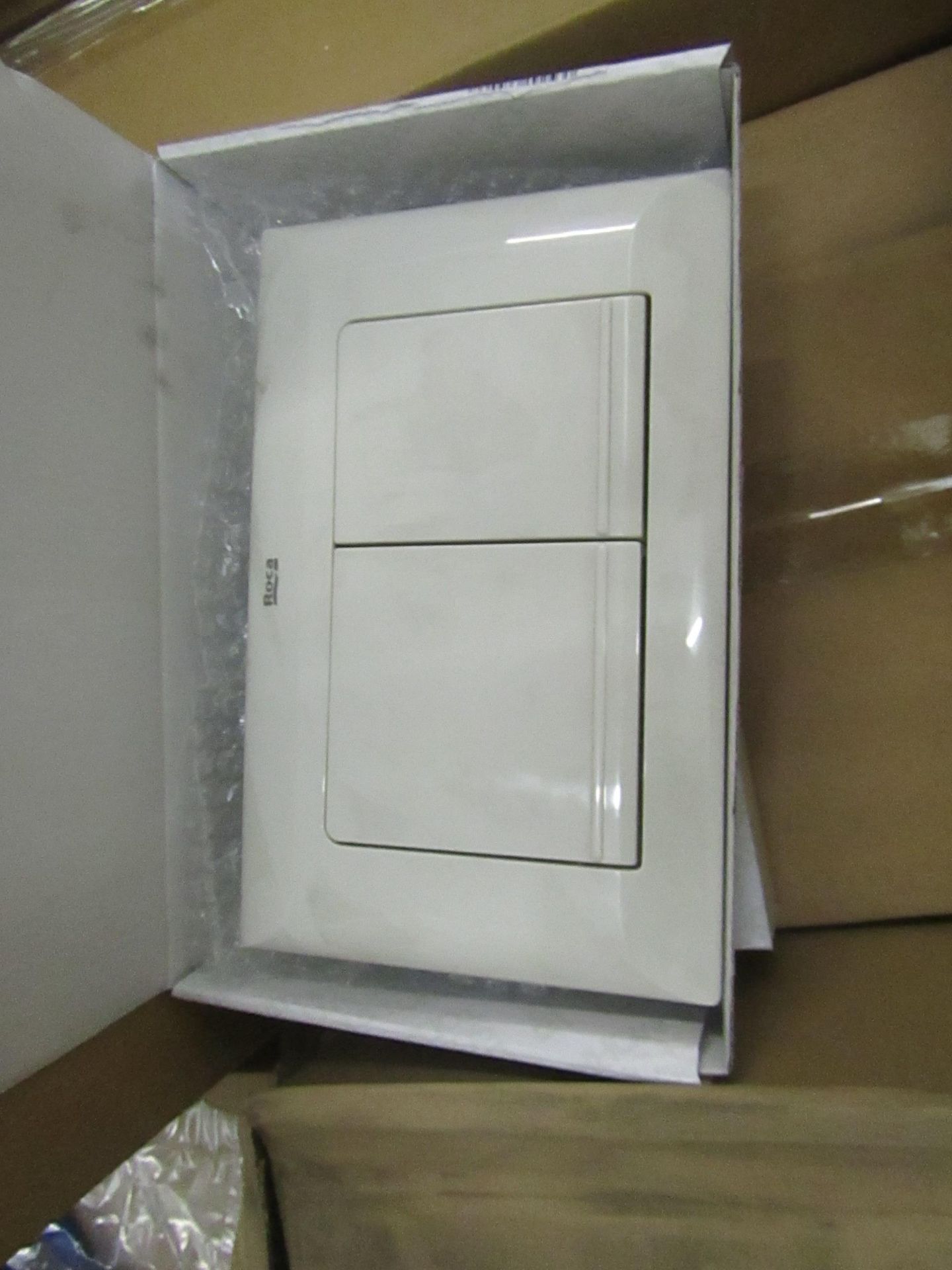 Box of 10x Roca L1 White Toilet flush plates, new and boxed, Total RRP for the lot is Circa £225
