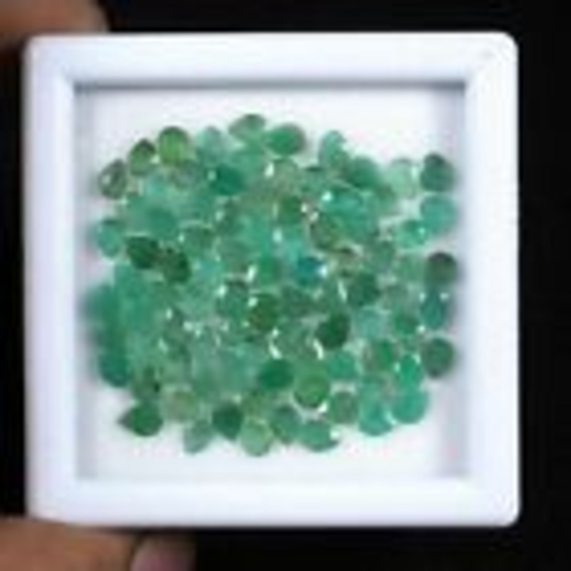 Natural Emeralds 13.10 carat 79 pieces, These untreated Emeralds are a fabulous Pear cut, SI1