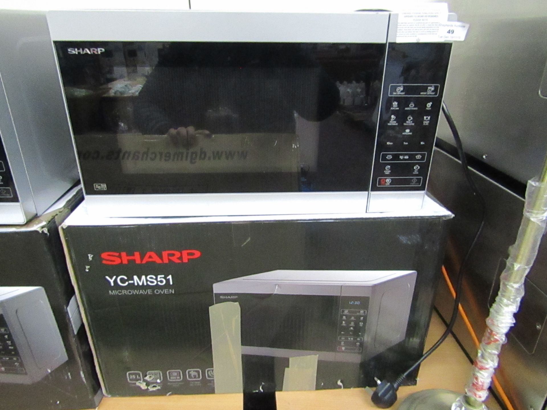 Sharp YC-MG51U-S 900W Digital Touch Control 25L Microwave with 1000W Grill - Silver, tested