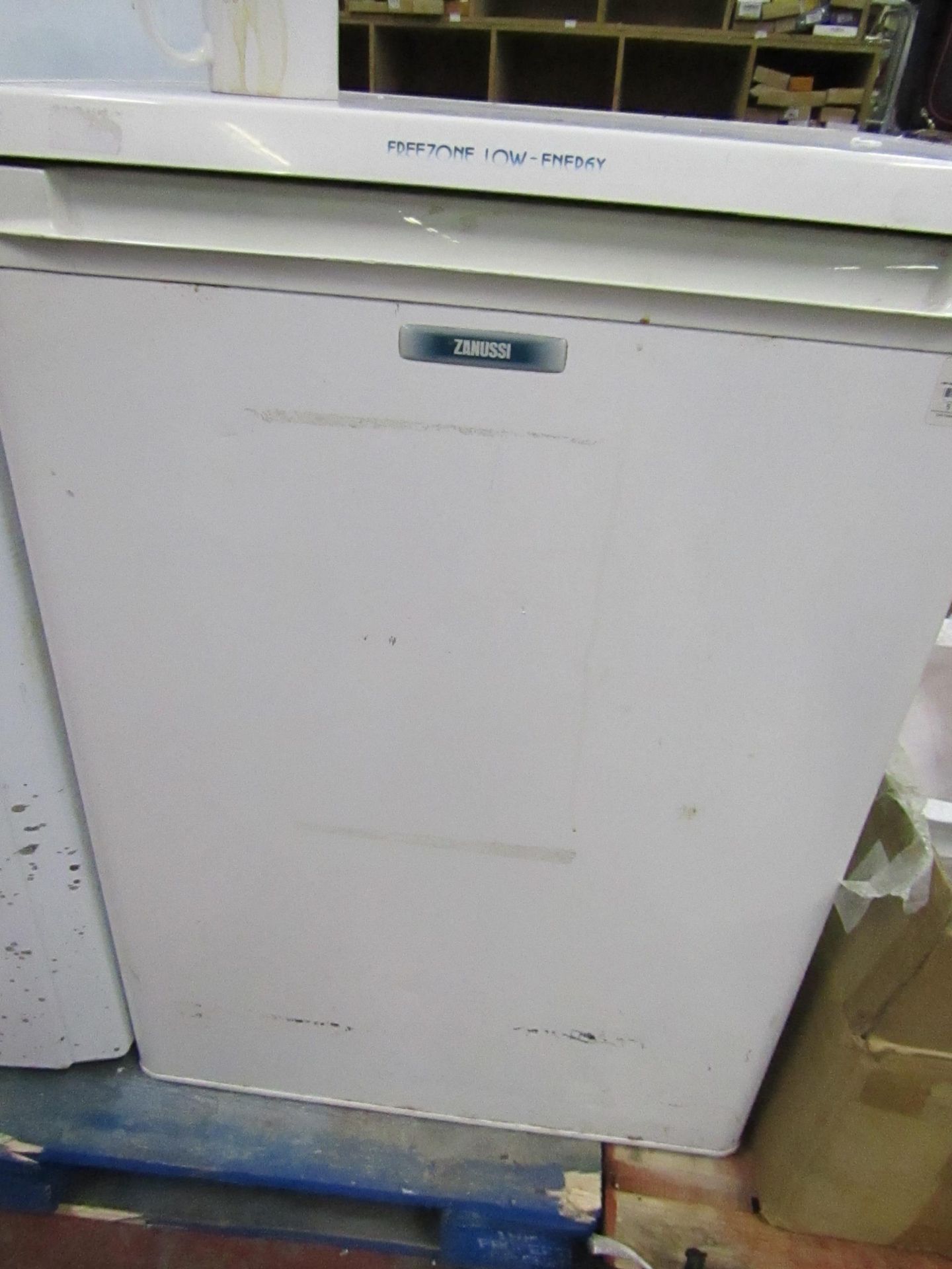 Zanussi Freezone Low Energy Fridge needs a serious clean unchecked