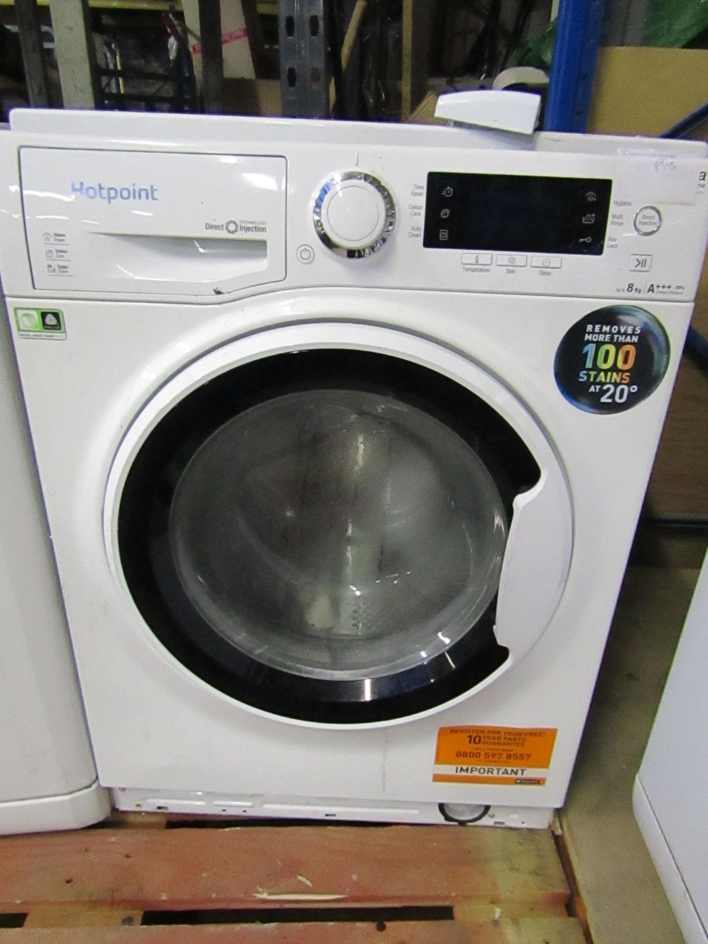 Hotpoint Direct Injection Technology 8Kg washing machine, untested due to damaged plug.