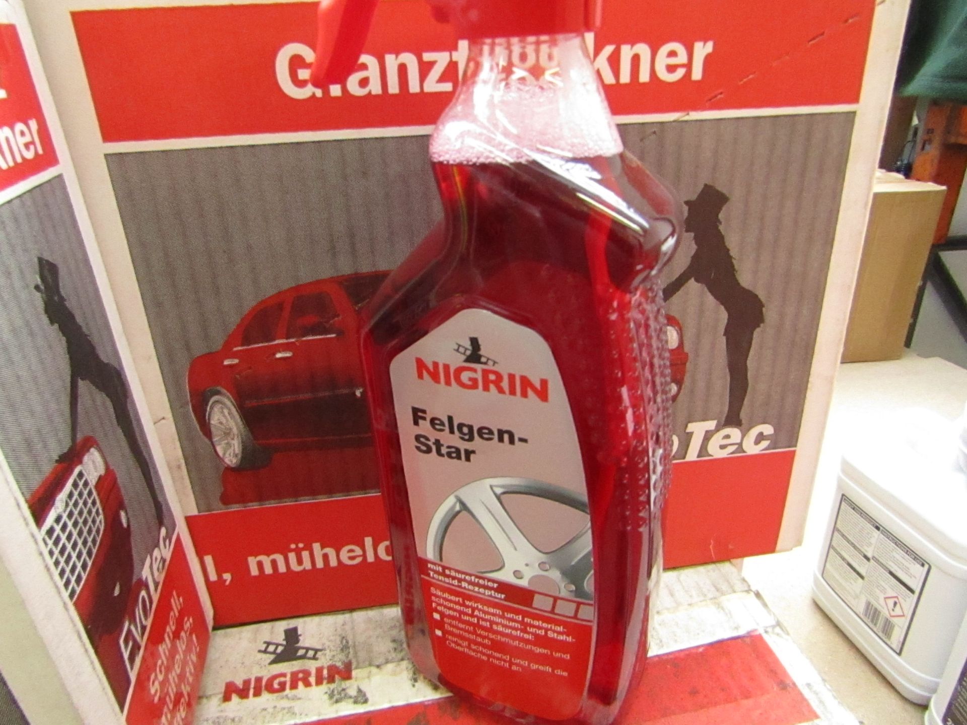 7x 750ml spray bottles of Nigrin Feldon star cleaning liquid, looks to be for Alloy wheels from