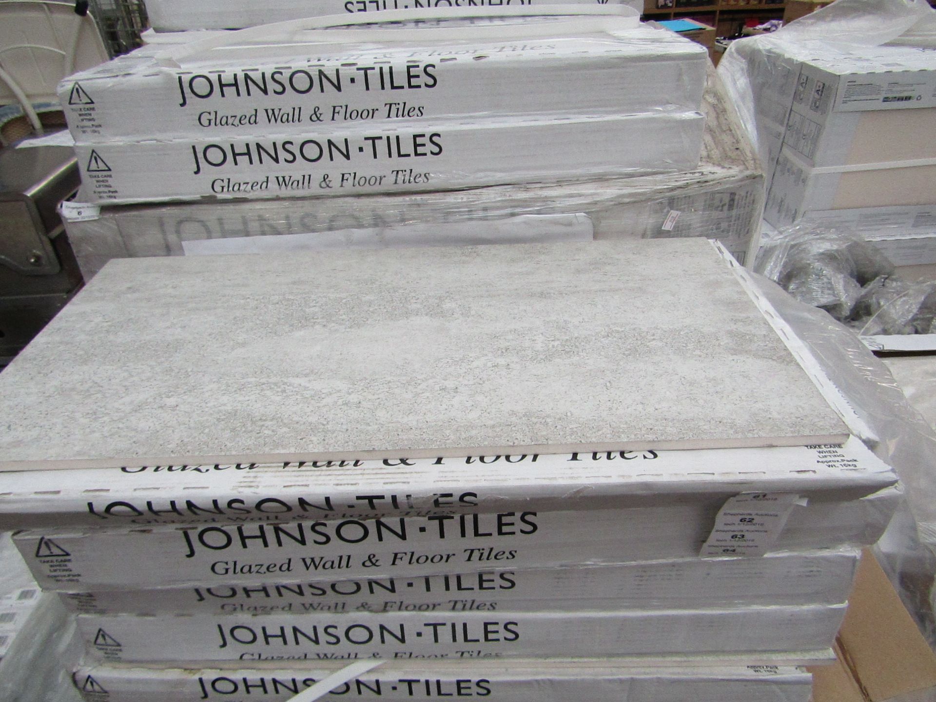 10x Packs of 5 Ashlar Crafted Textured Grey 300x600 wall and Floor Tiles By Johnsons, New, the RRP