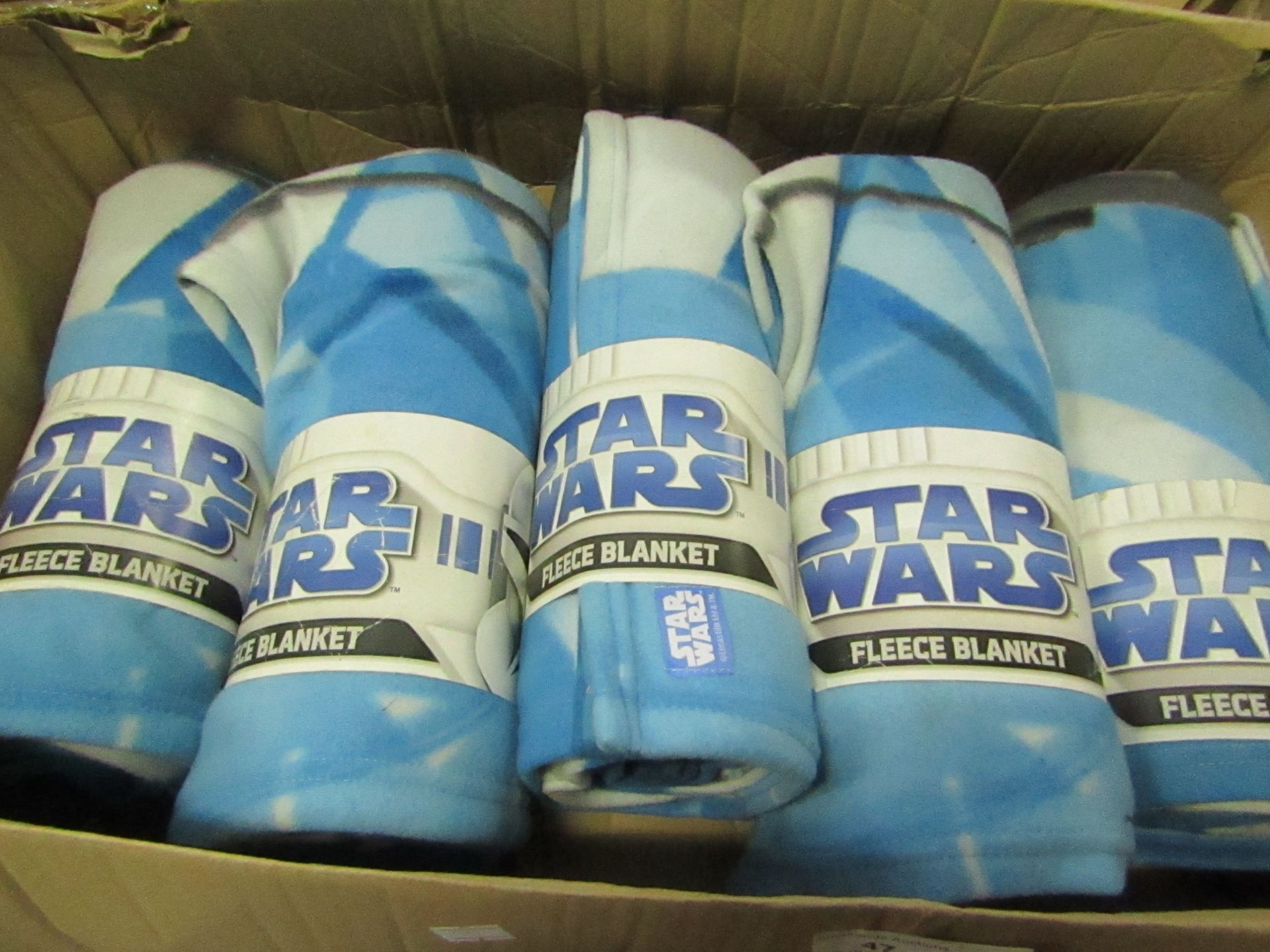 Star Wars Fleece Blanket 125cm x 150cm. New with Tags