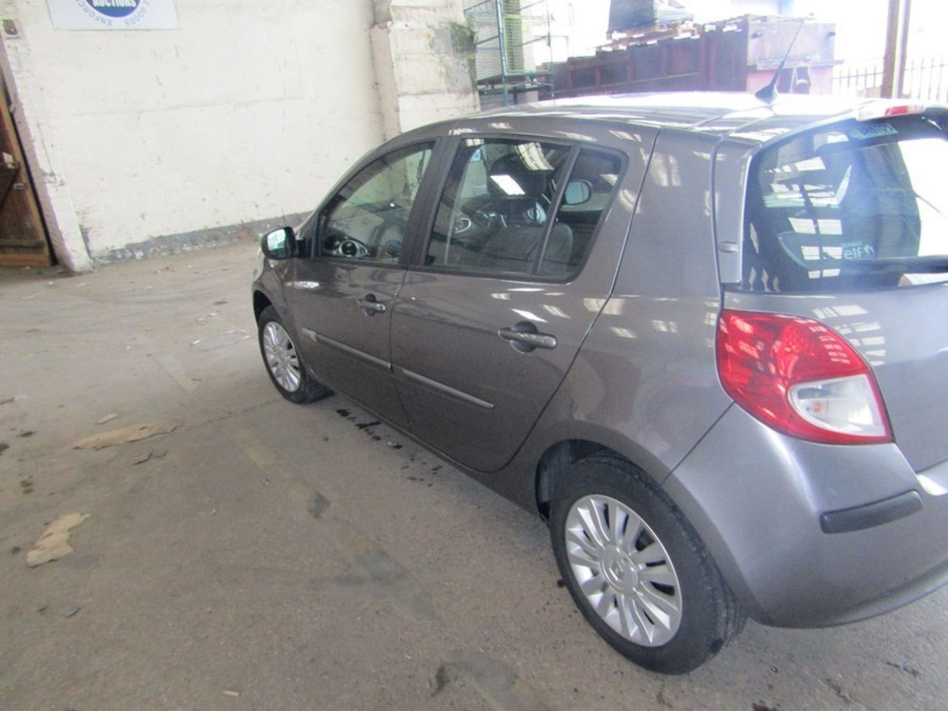 2012 Renault Clio Expression Plus 16V 1.2i, 29,991 miles (unchecked), MOT until 29th May 2020, 2 - Image 5 of 14