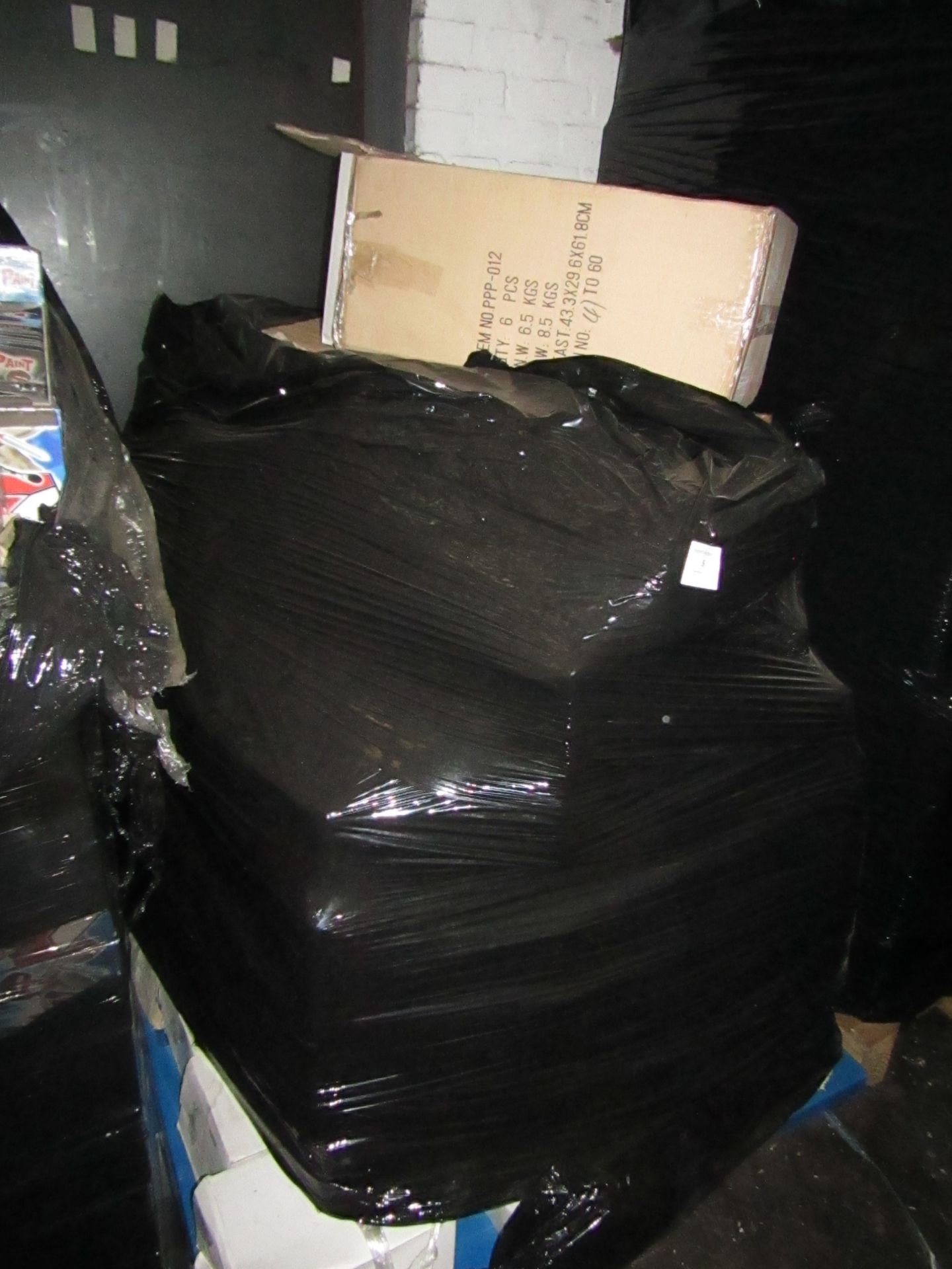 Pallet of over 100 Various Memorial/Gift items, this lot may contain gift items such as key hooks - Image 2 of 2