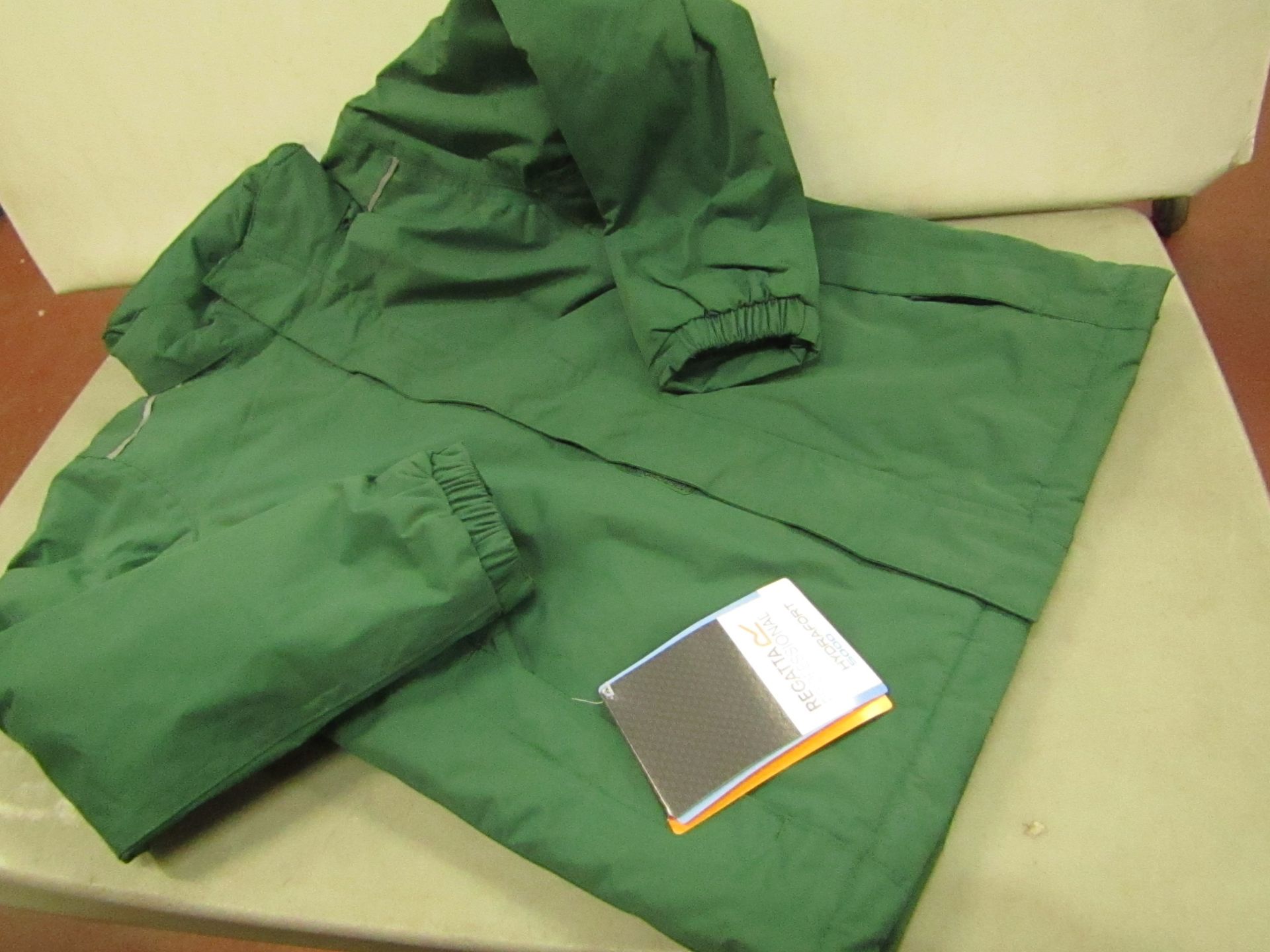 Regatta Childs Dover Jacket Green age 11-12 yrs new & packaged