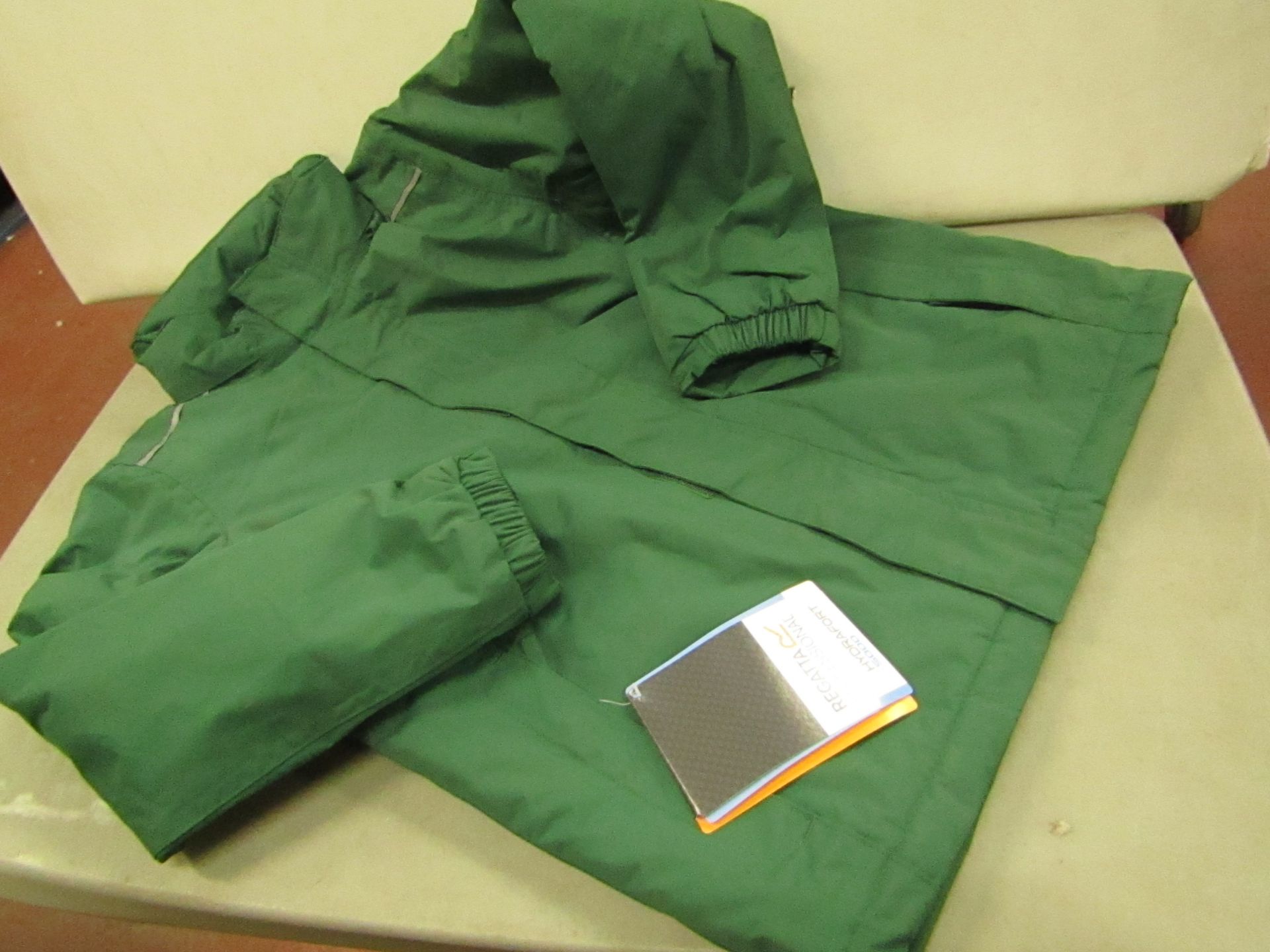 Regatta Childs Dover Jacket Green age 11-12 yrs new & packaged