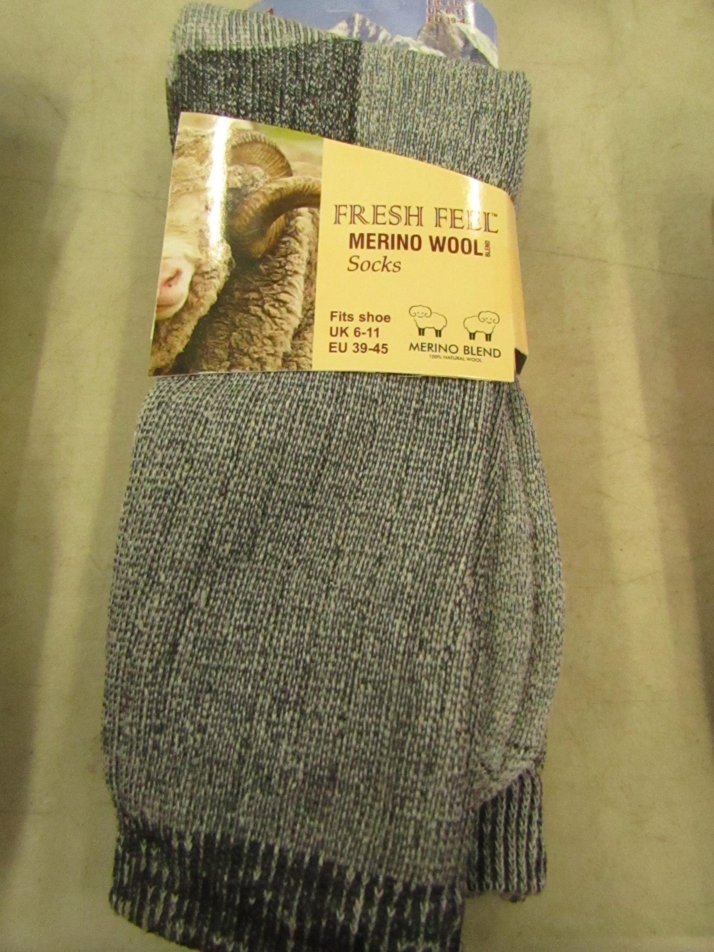 3 x Fresh Feel Merino Wool Socks size 6-11 new & packaged