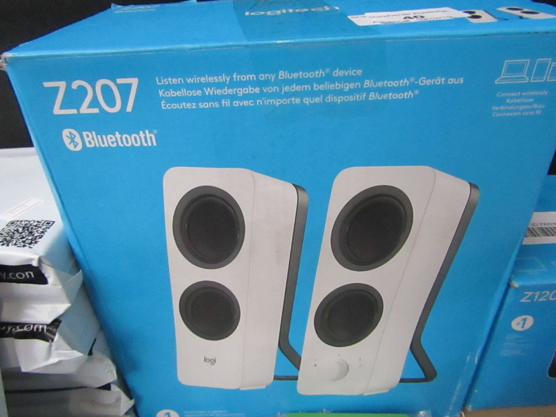 Logitech - Z207 - Blue tooth speakers (white) untested and boxed.