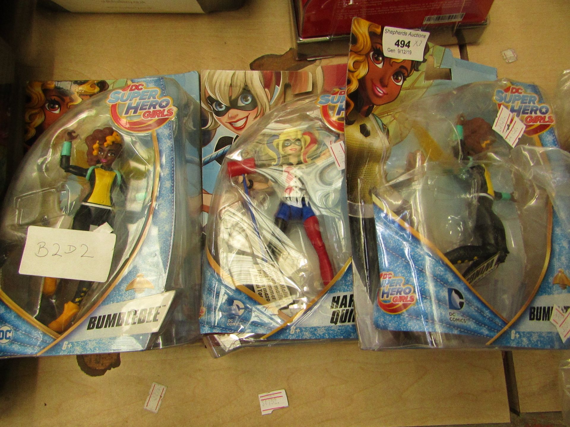 3 x Super Hero Girls Figurs. See Image for Items