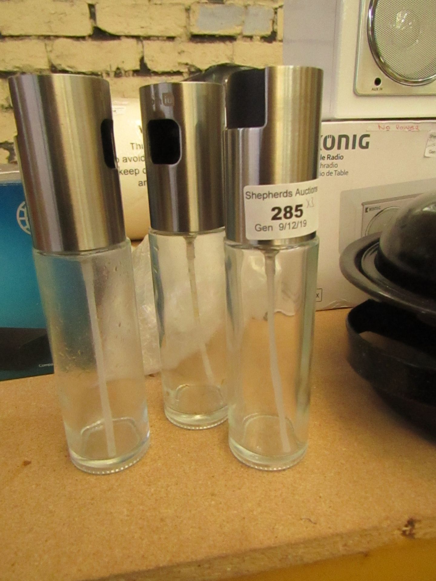 3 x Spray bottles for Vinegar,oils ect. Look unused