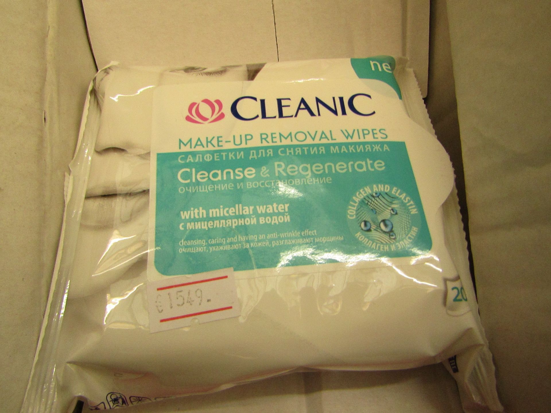 8 x 20 Cleanic Make Up Removal Wipes. New & Packaged