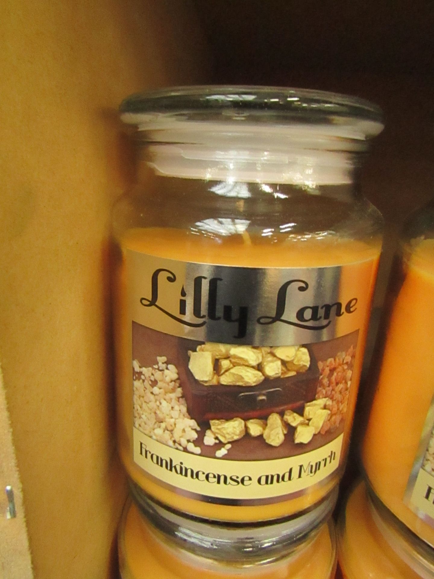 Lilly Lane - Frankincense & Myrrh Scented Candle, new.