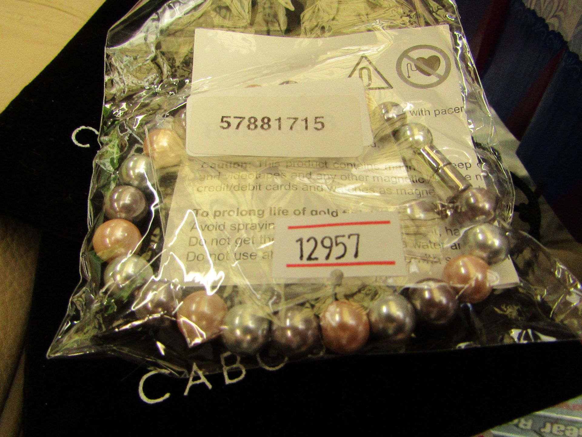 Cabouchon Ladies Beaded Bracelet. New & in A Gift Pouch.