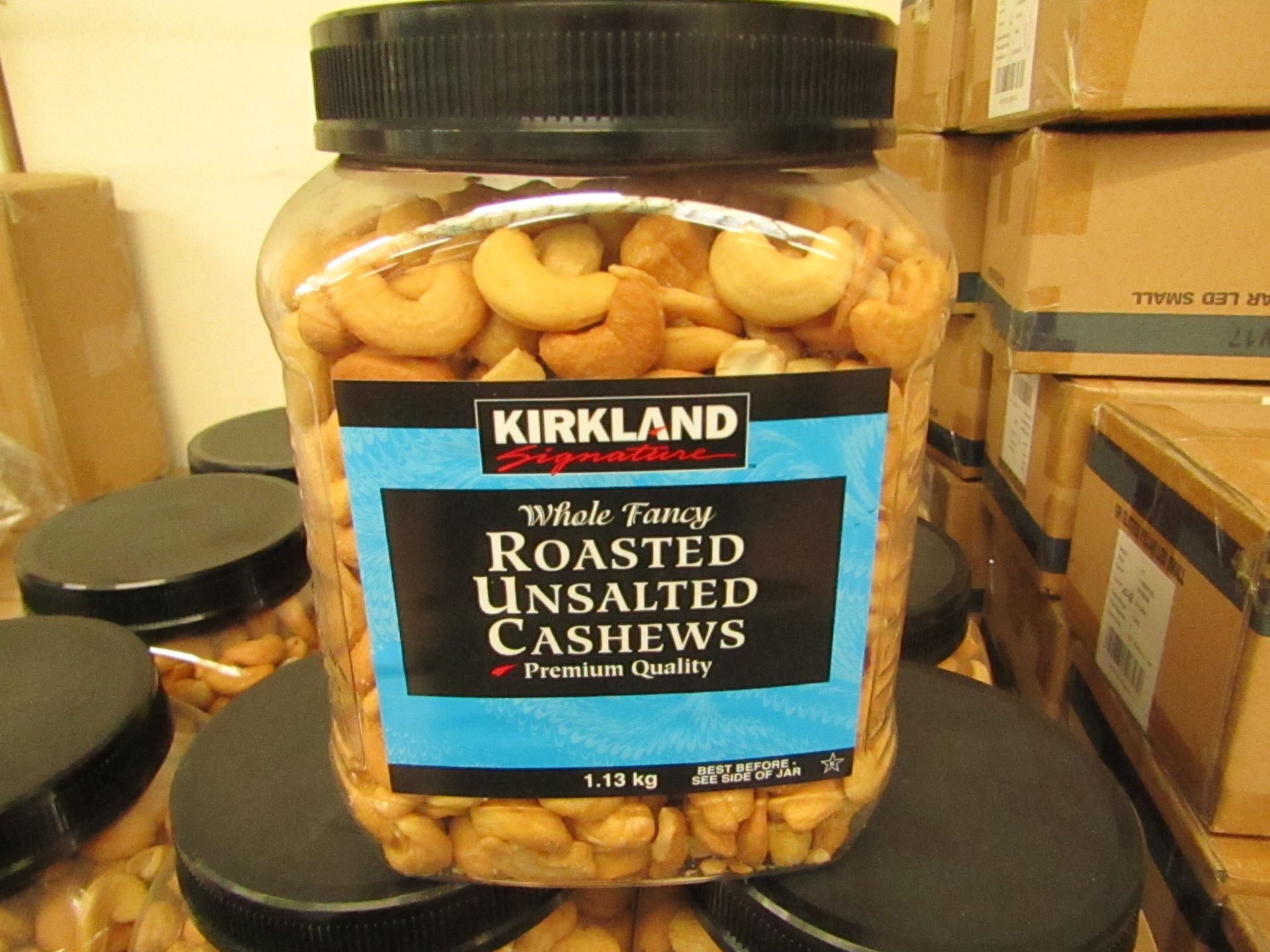 Kirkland Signature Whole Fancy Roasted Unsalted Cashews 1.13 KG BBE 16 /11/2019