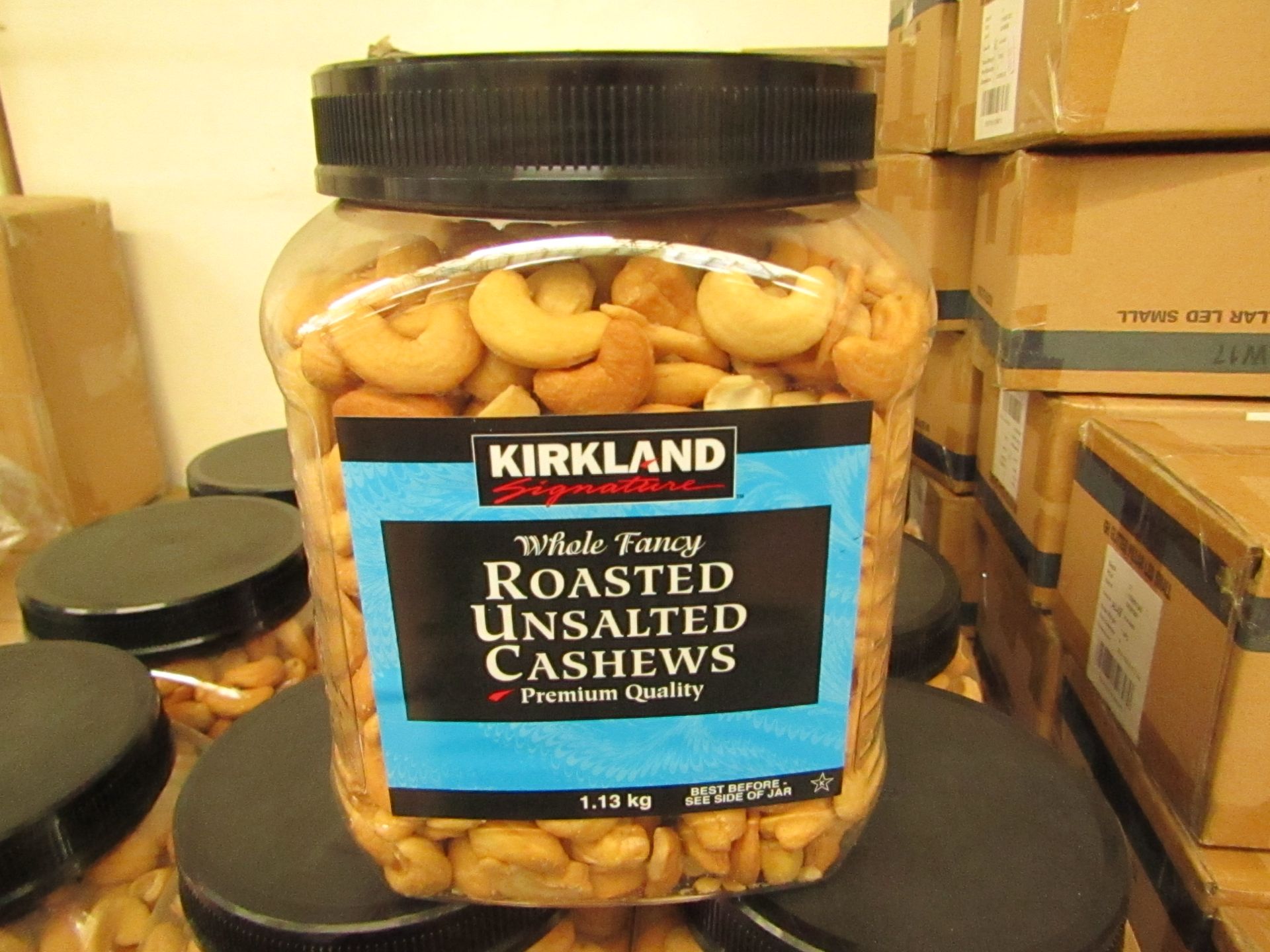 Kirkland Signature Whole Fancy Roasted Unsalted Cashews 1.13 KG BBE 16 /11/2019