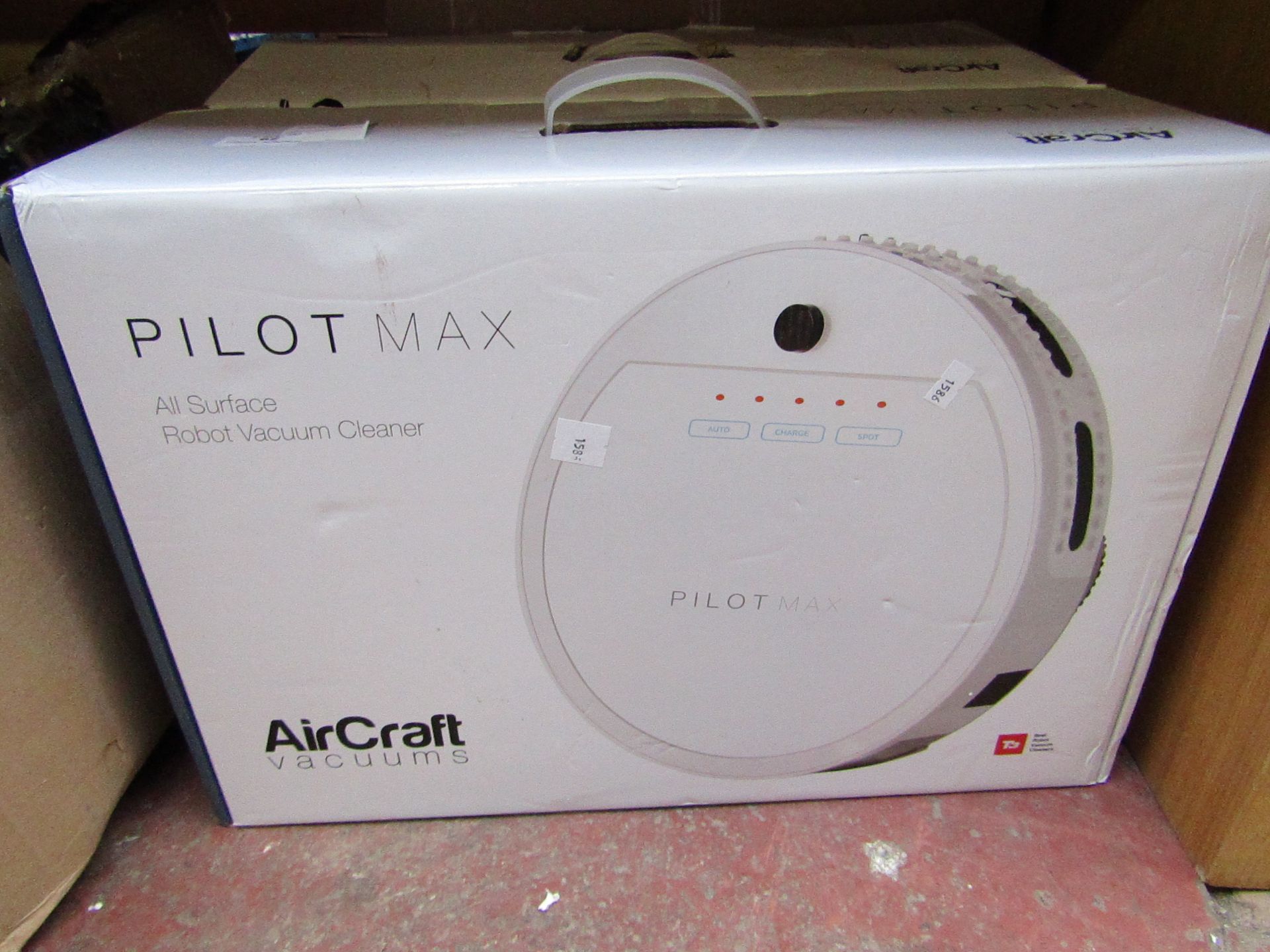 AirCraft Vacuums - RoBo Vac cleaner - Pilot max (white) untested and boxed.