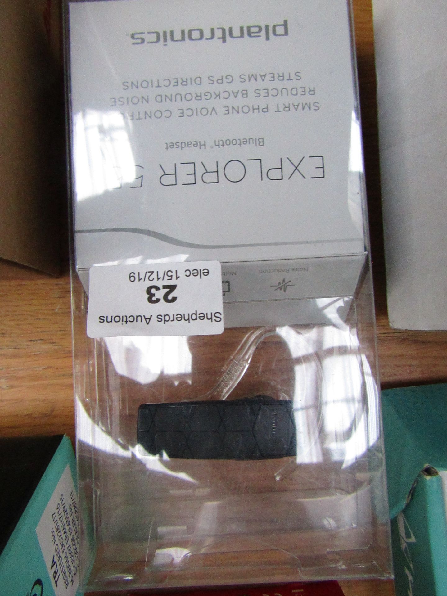 Plantronics - Explorer 55 - Bluetooth headset, untested and packaged.