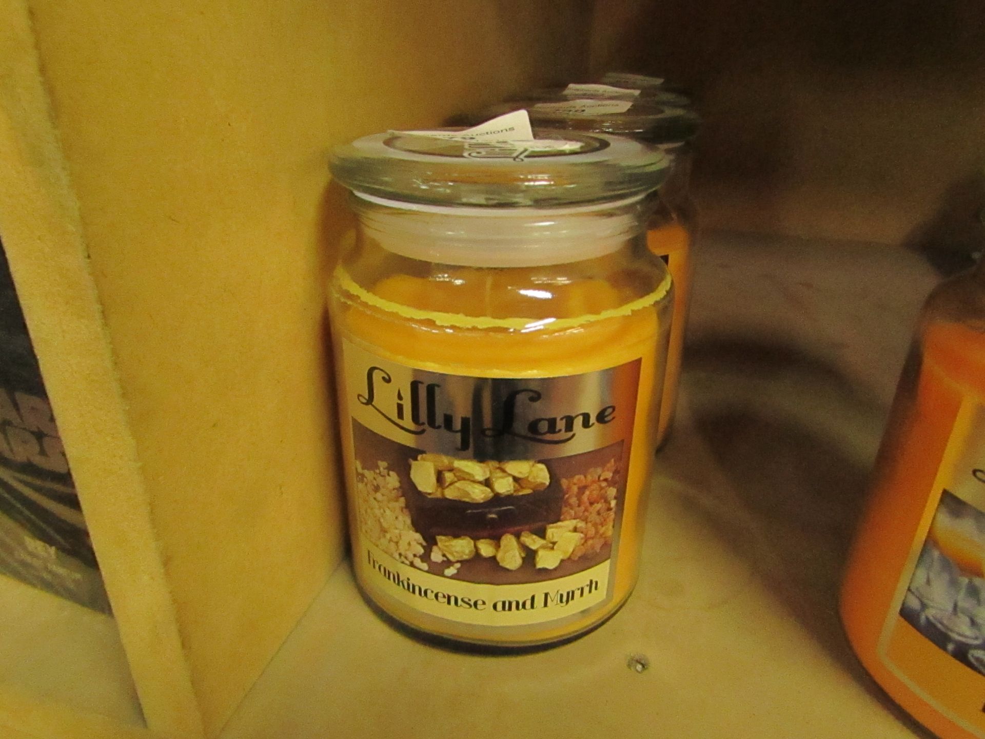 Lilly Lane Frankincense & Myrrh 16oz Candle in a glass jar. Smell Amazing! New