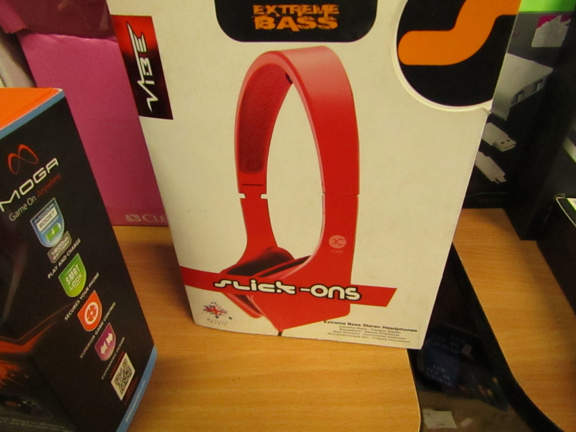 Vibe Slick ons Extreme Bass headphones. Boxed