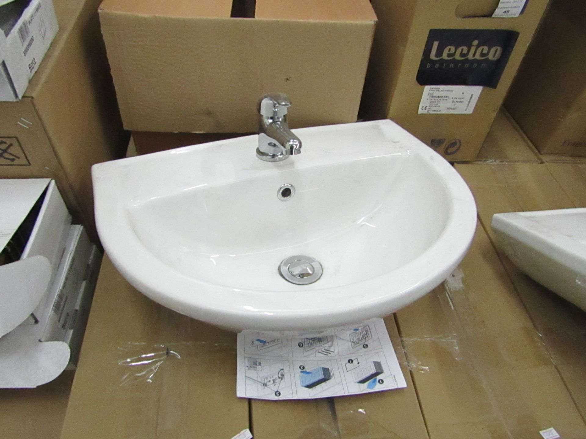 Lecico Senner 500mm 1 tap hole sink woth mono block mixer tap, new and boxed.