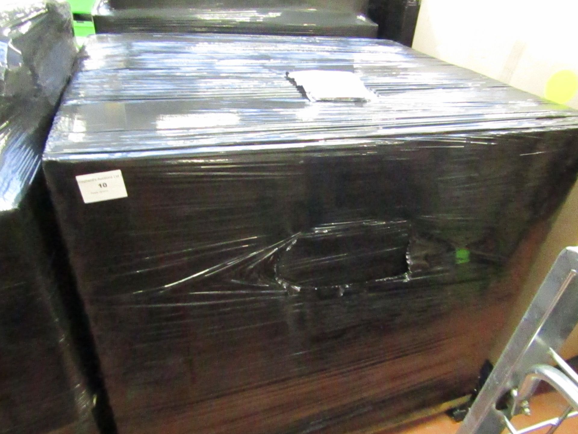 Pallet of 13x BER Customer return Electricals which include Air fryer XL's and Nutri bullets